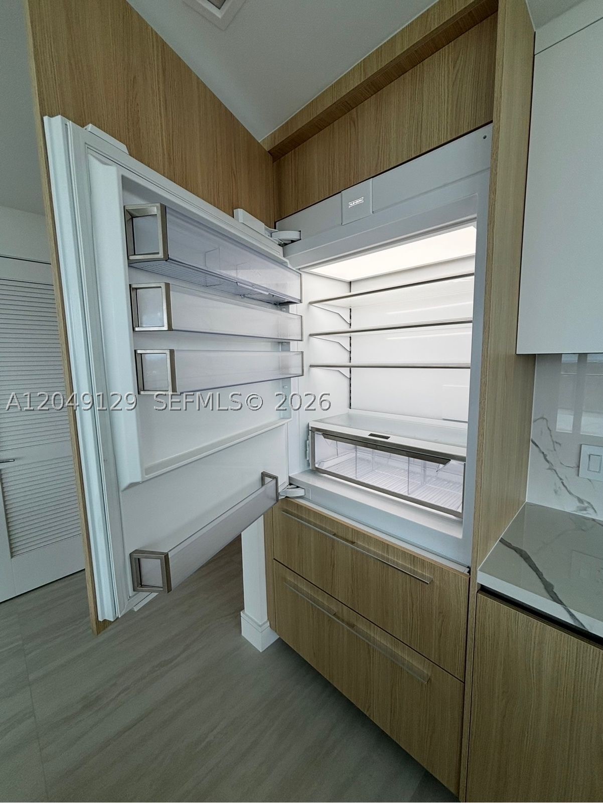 2411 Laguna Circle North #1411, Miami FL 33181