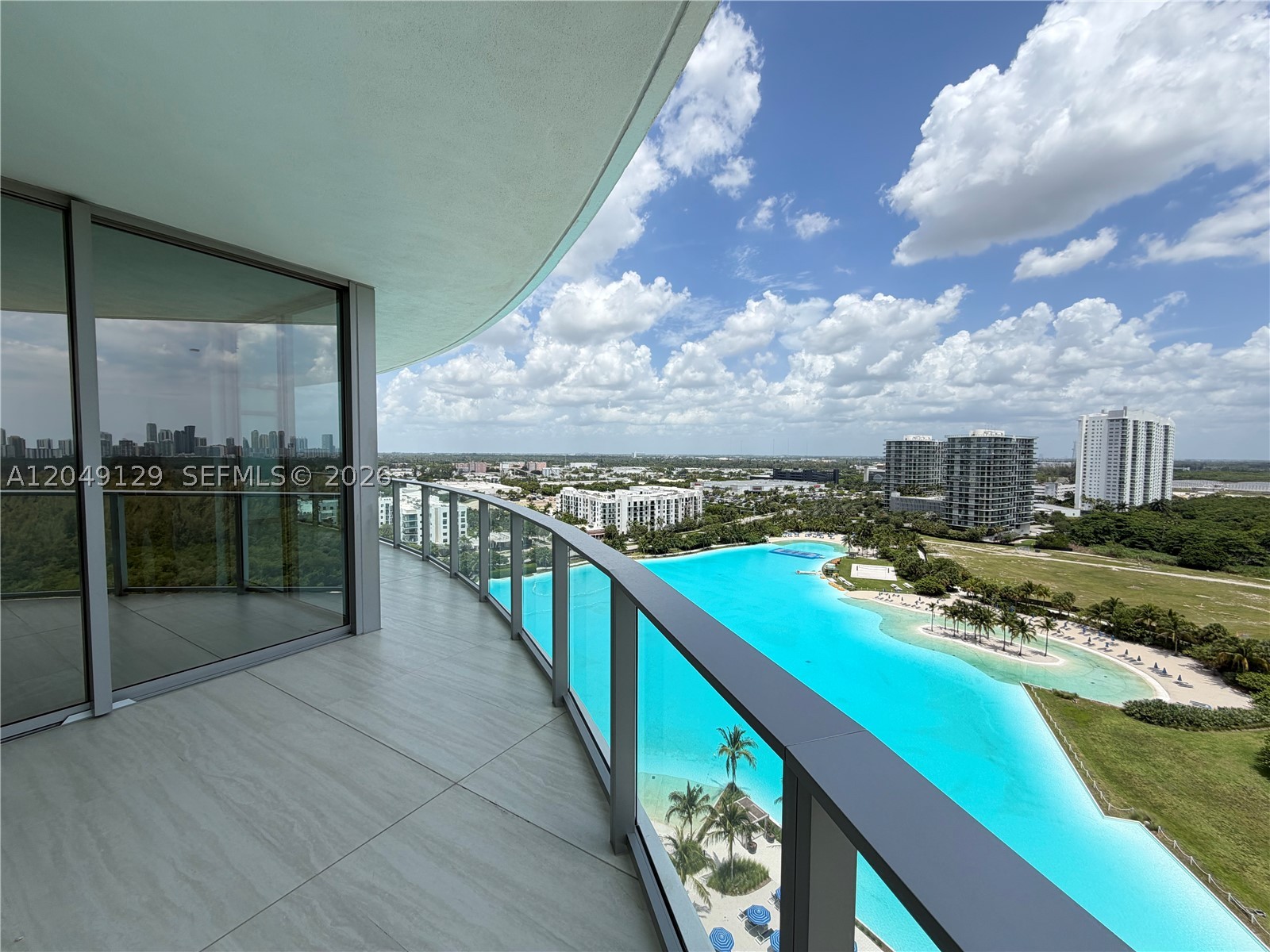 2411 Laguna Circle North #1411, Miami FL 33181