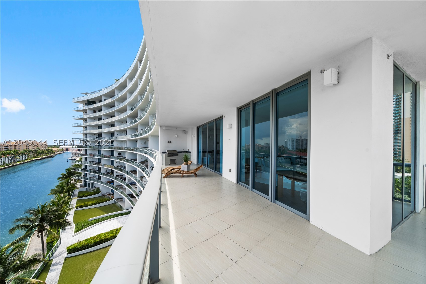 3250 NE 188th St #608, Aventura FL 33180