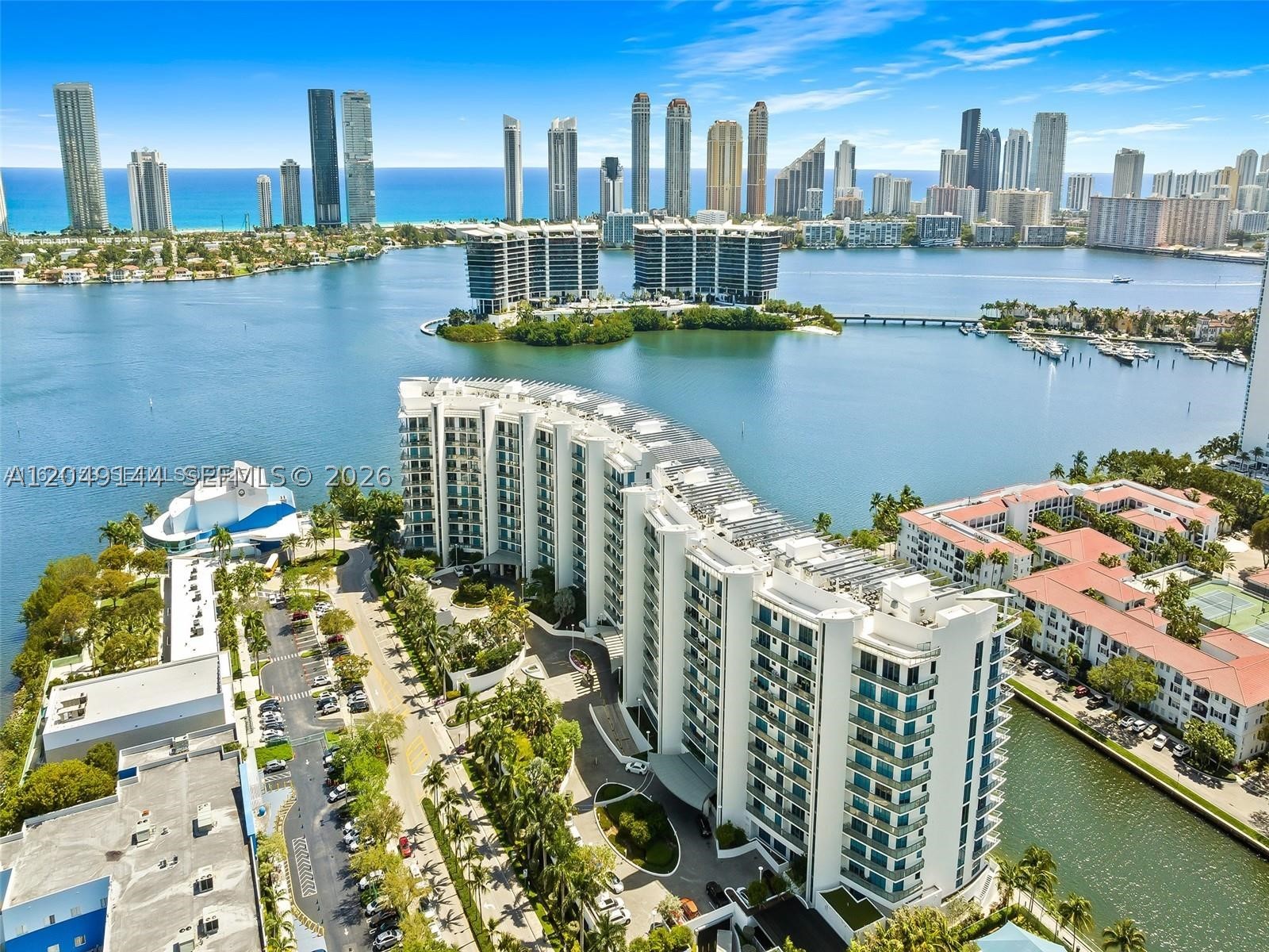 3250 NE 188th St #608, Aventura FL 33180