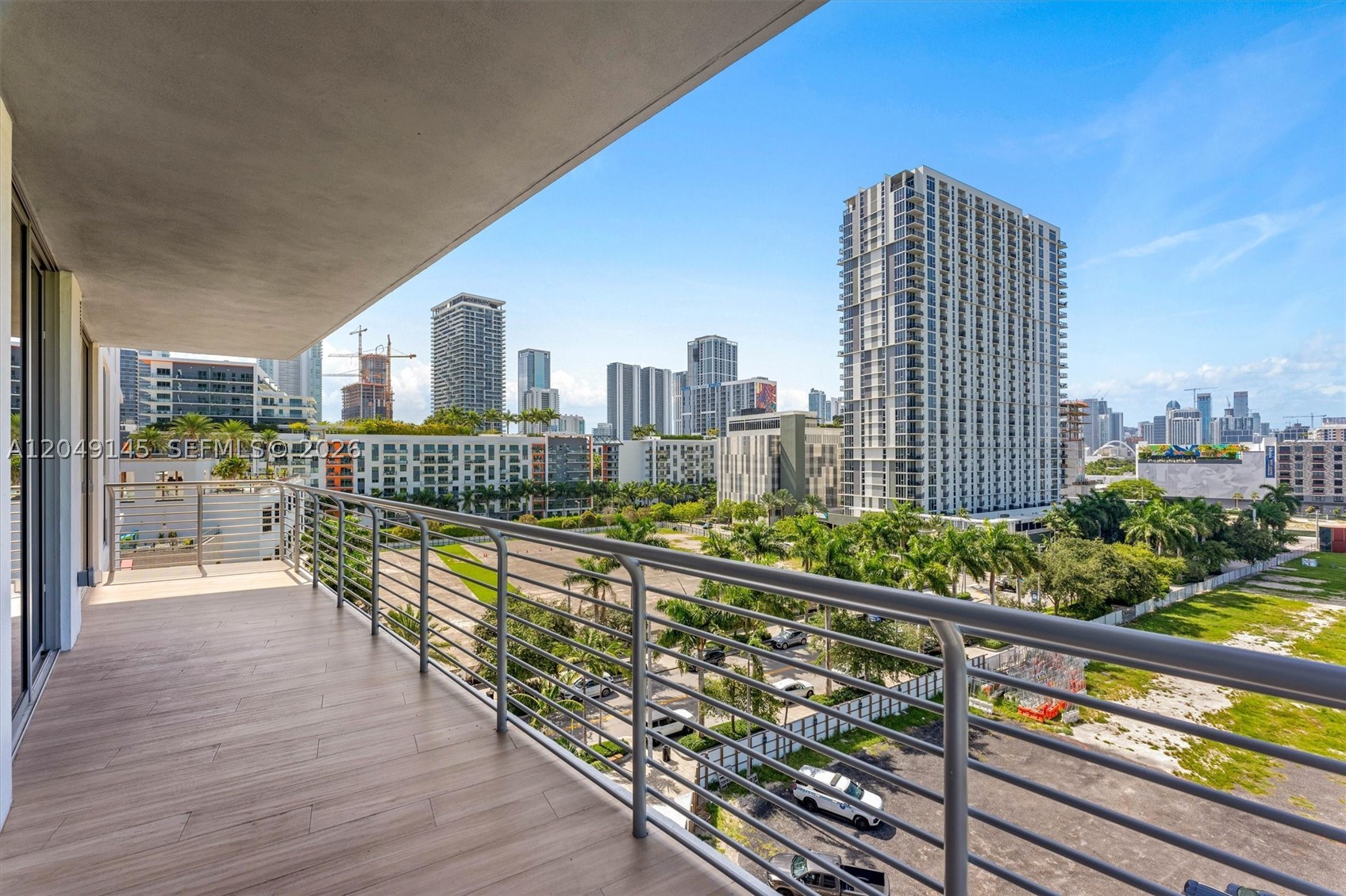 90 NE 32nd #727, Miami FL 33127