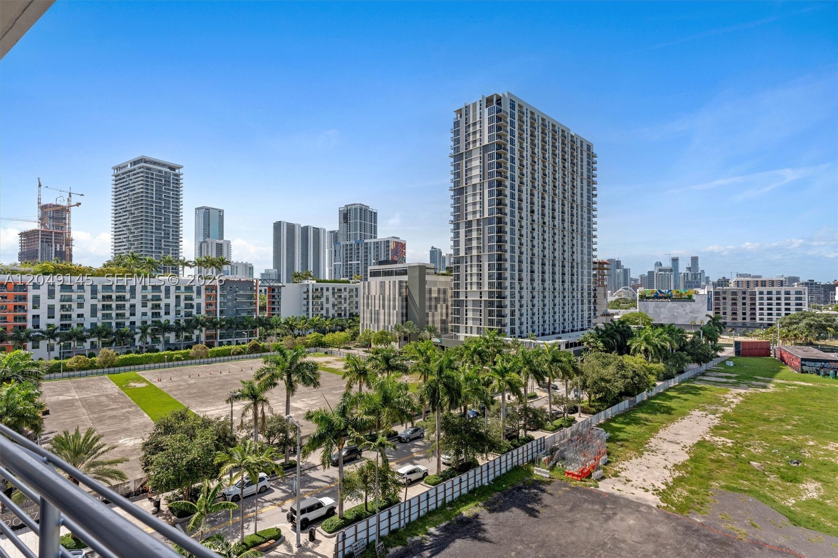 90 NE 32nd #727, Miami FL 33127