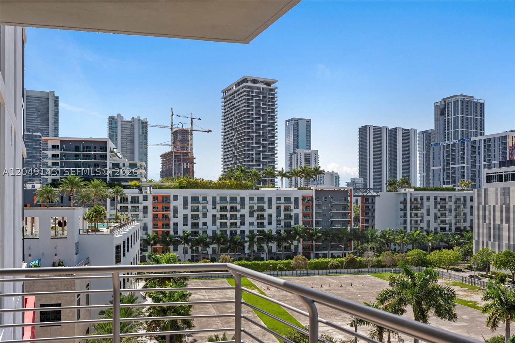 90 NE 32nd #727, Miami FL 33127