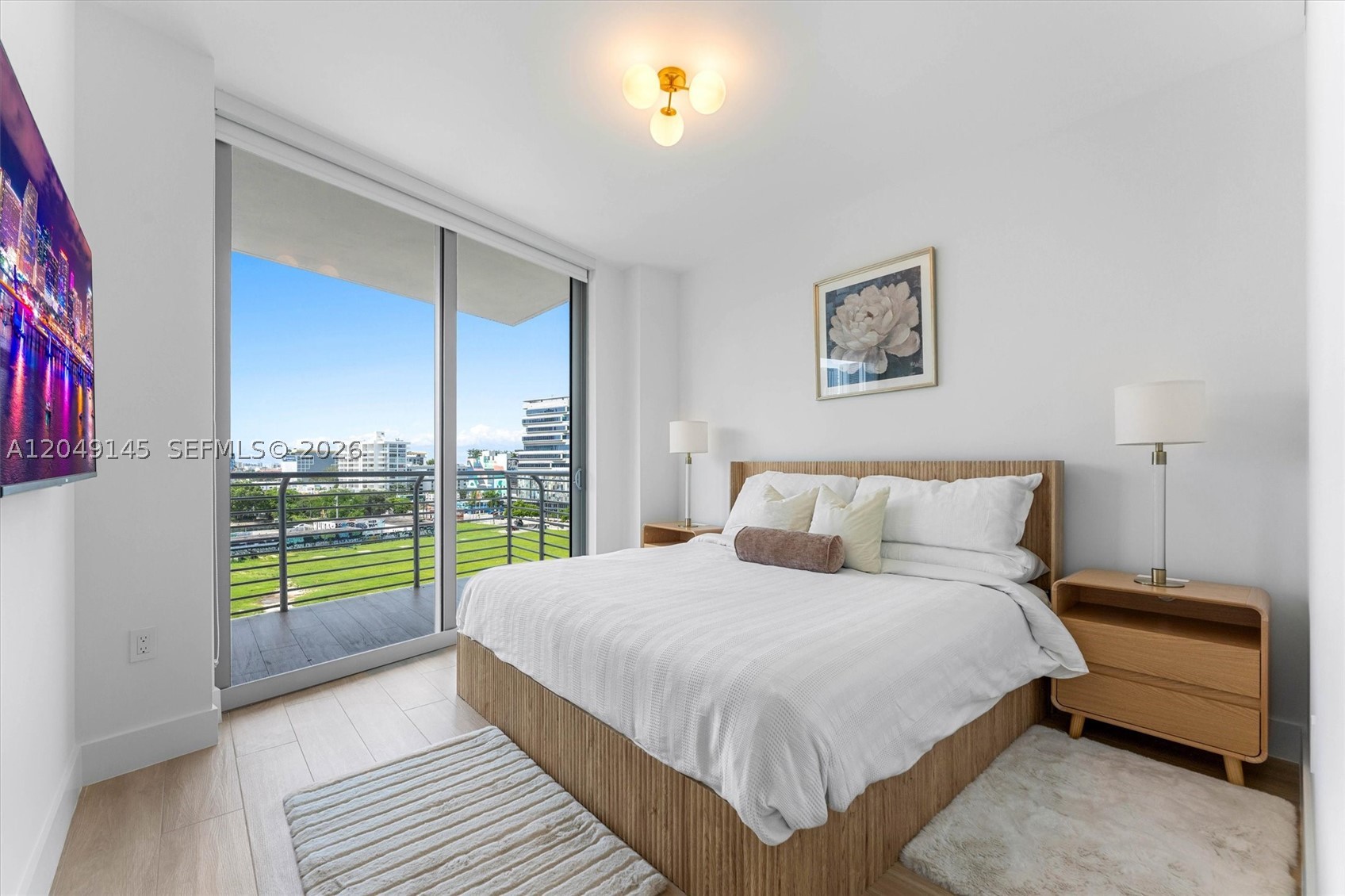 90 NE 32nd #727, Miami FL 33127