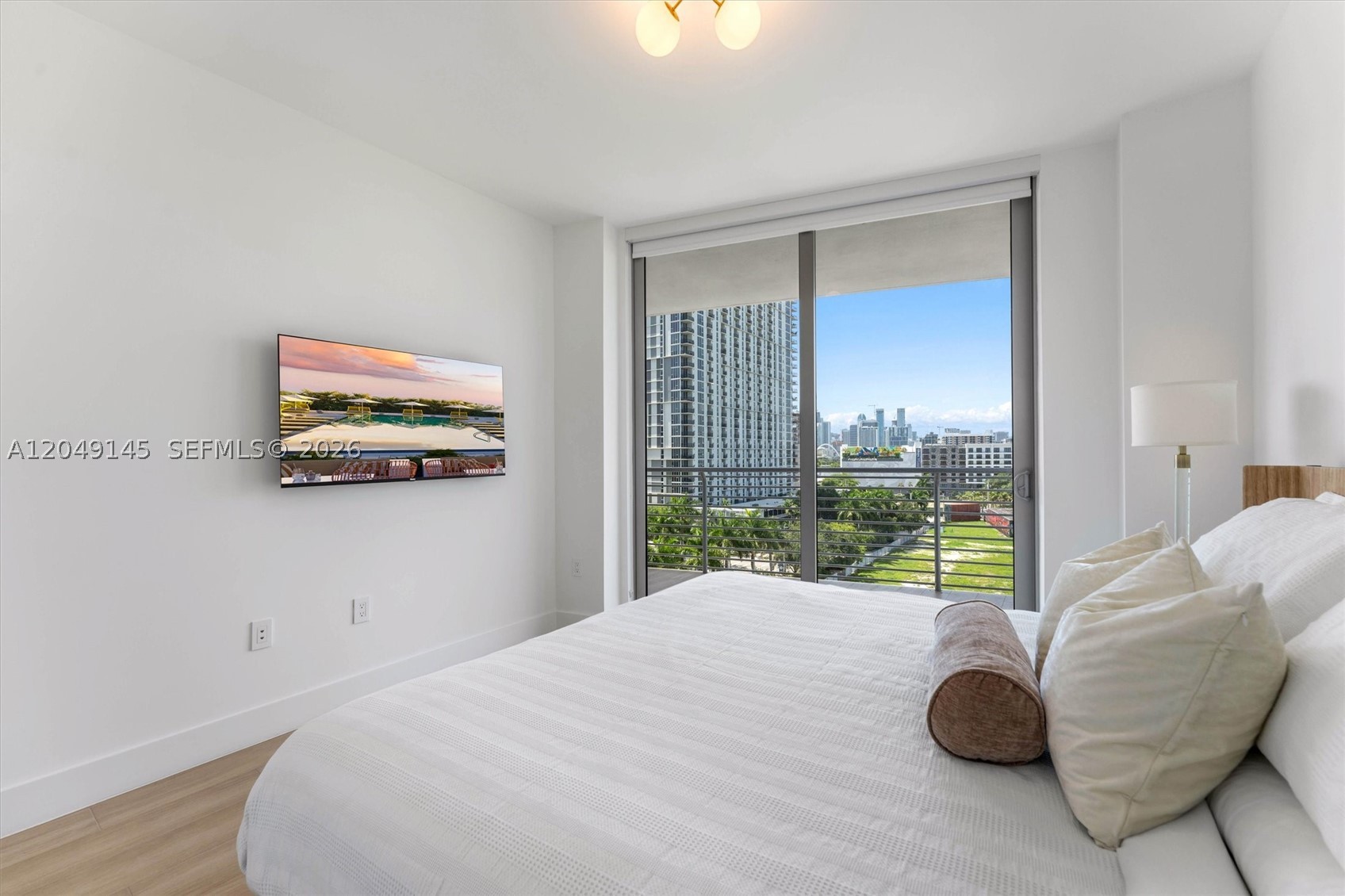 90 NE 32nd #727, Miami FL 33127