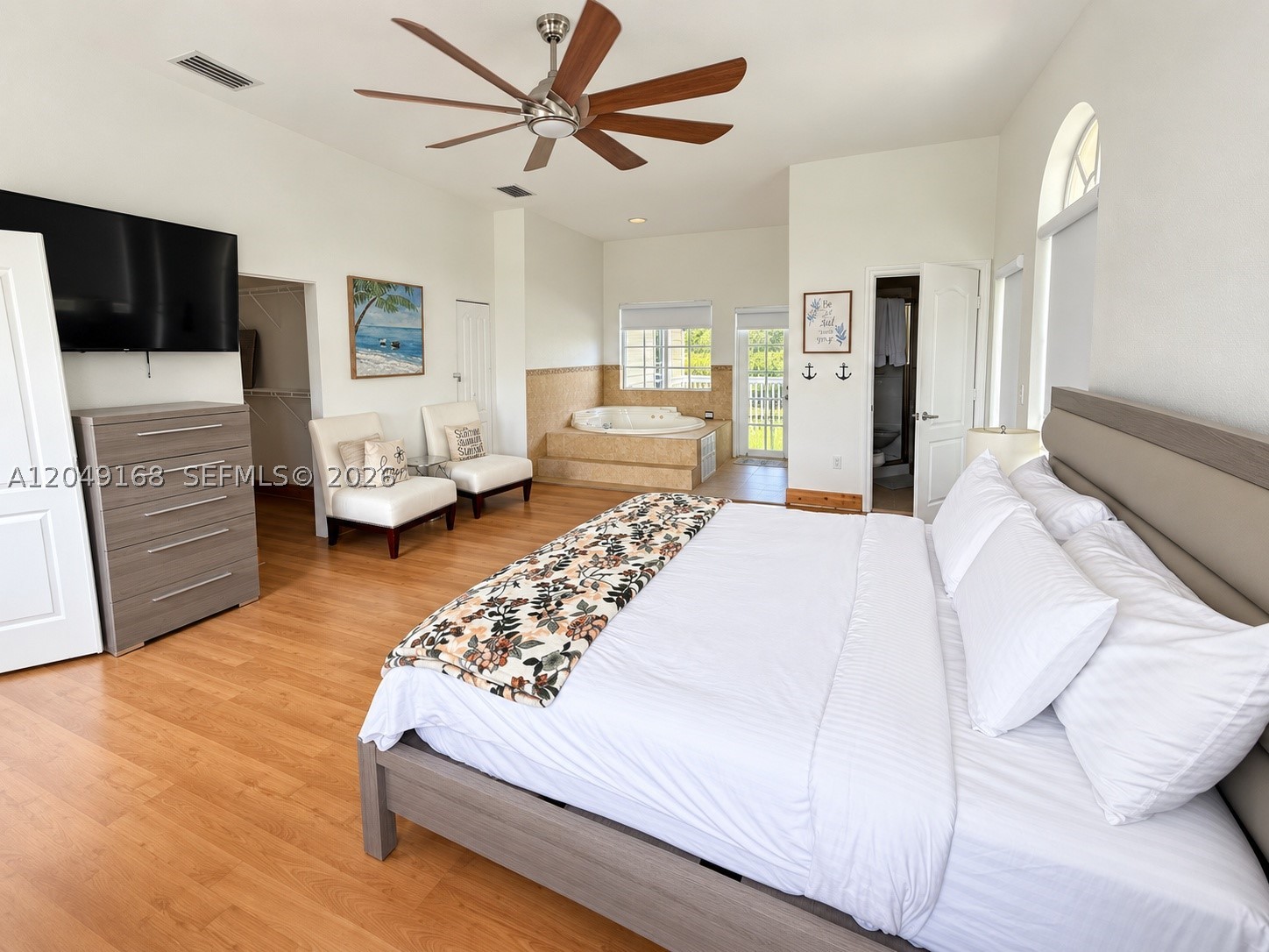901 Dove Ave, Miami Springs FL 33166