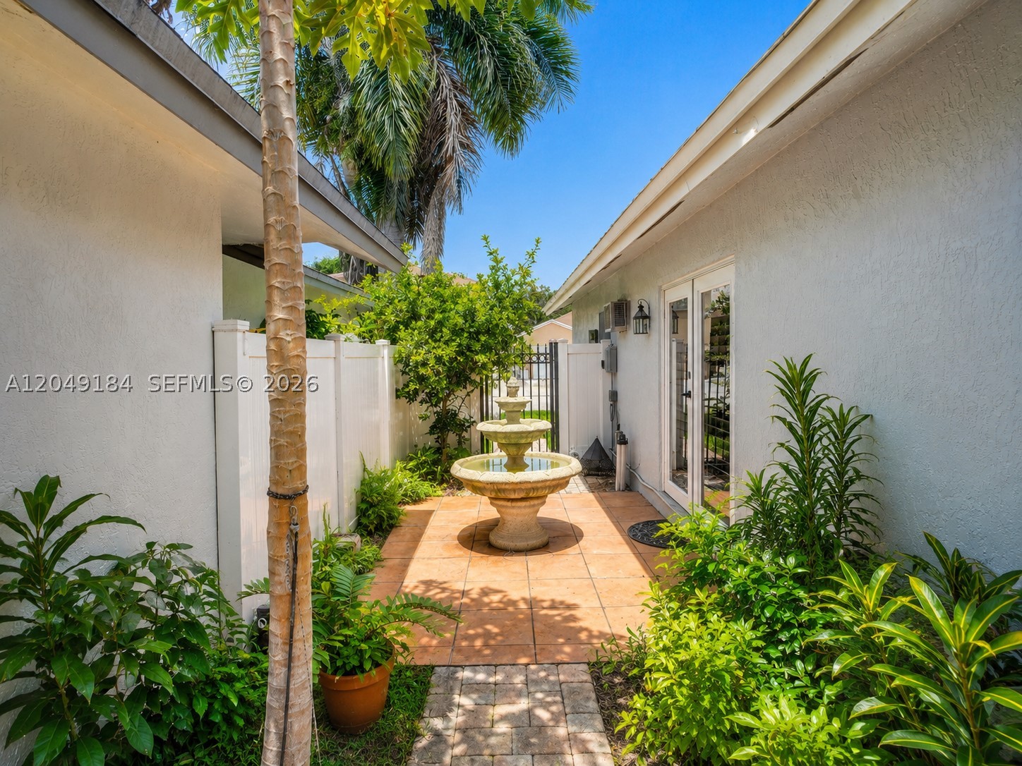 2384 NW 34th Way, Coconut Creek FL 33066