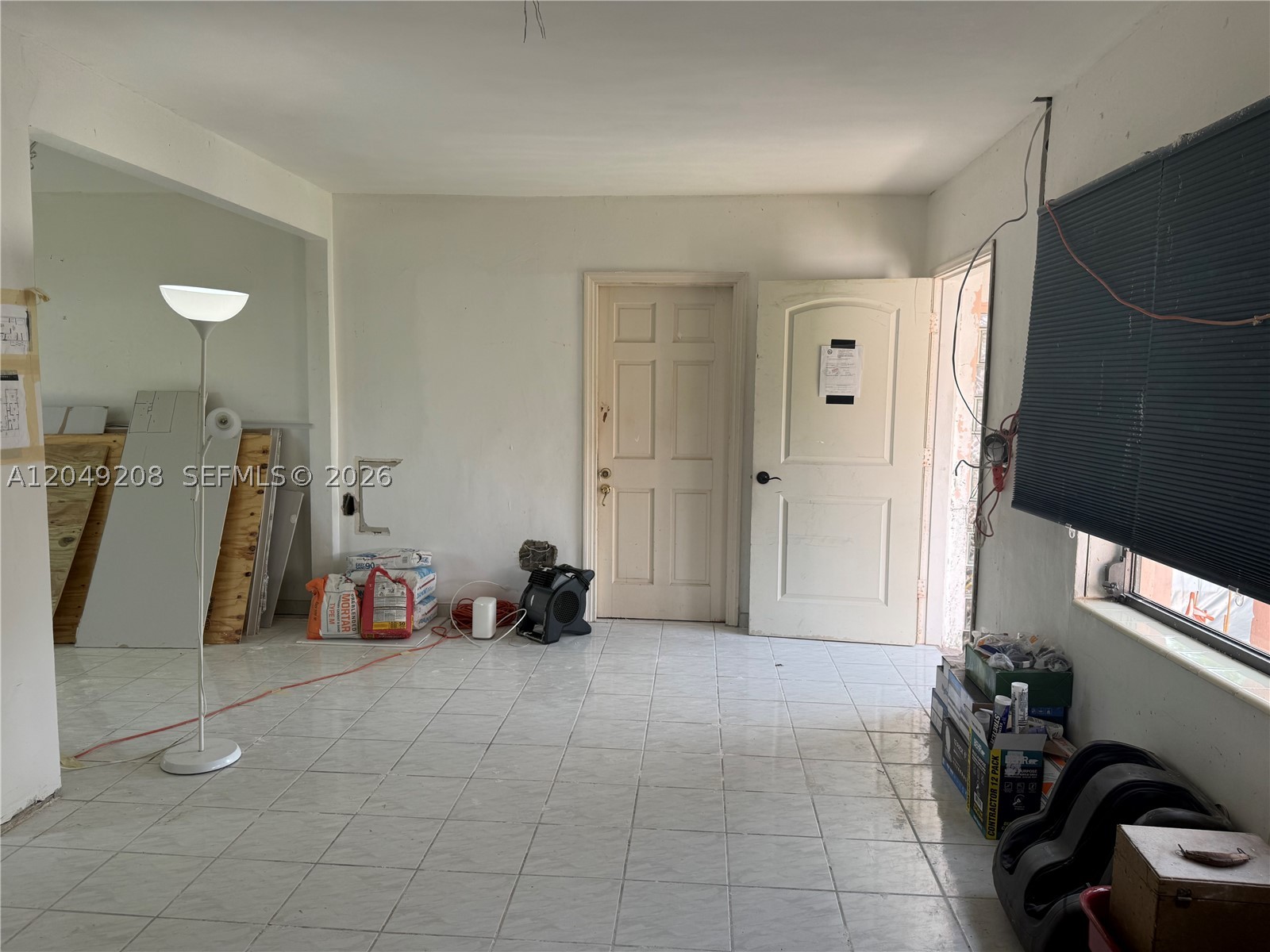 6346 NW 41st St, Virginia Gardens FL 33166