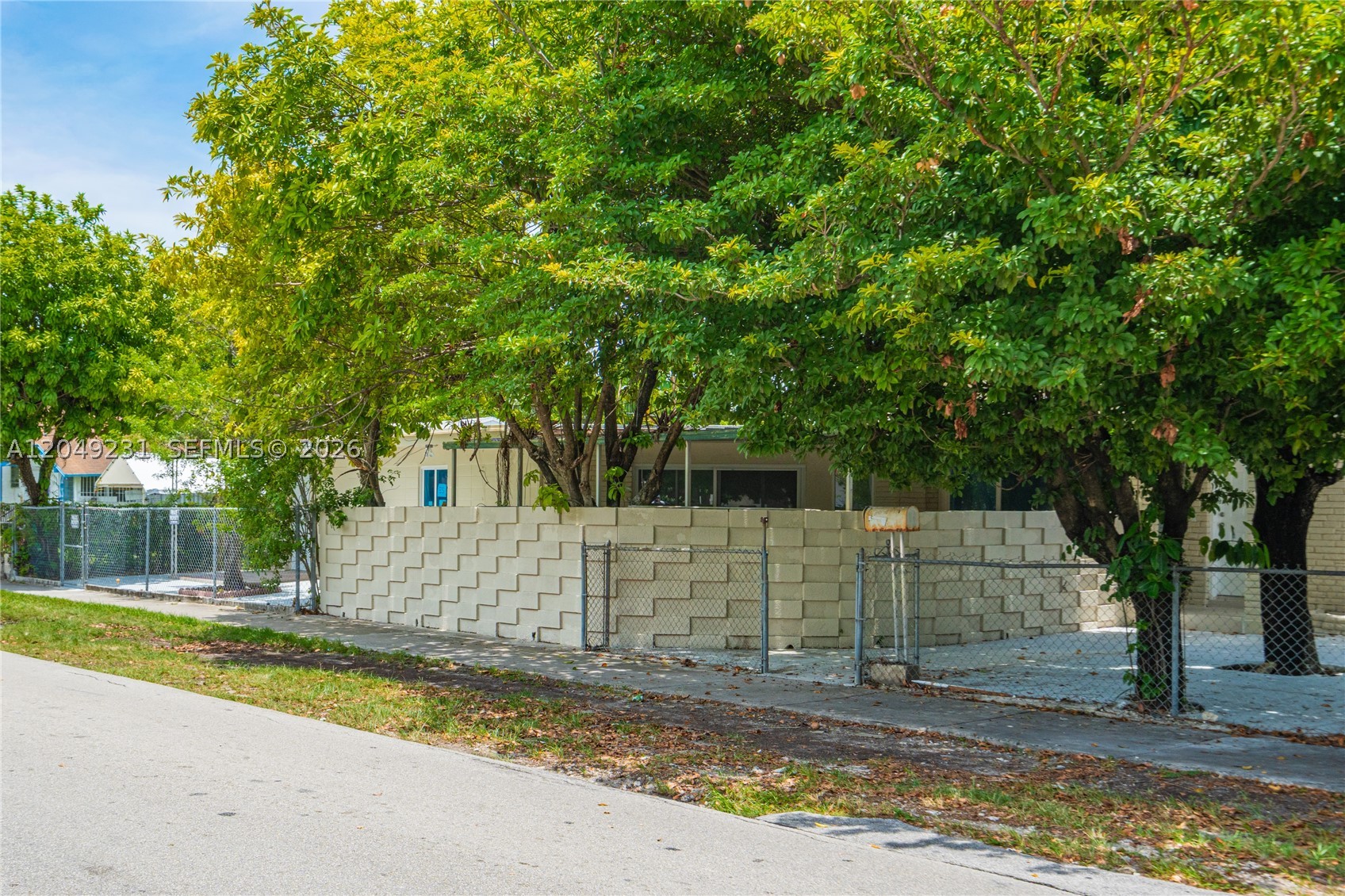 1701 NW 19th Ave #1701, Miami FL 33125