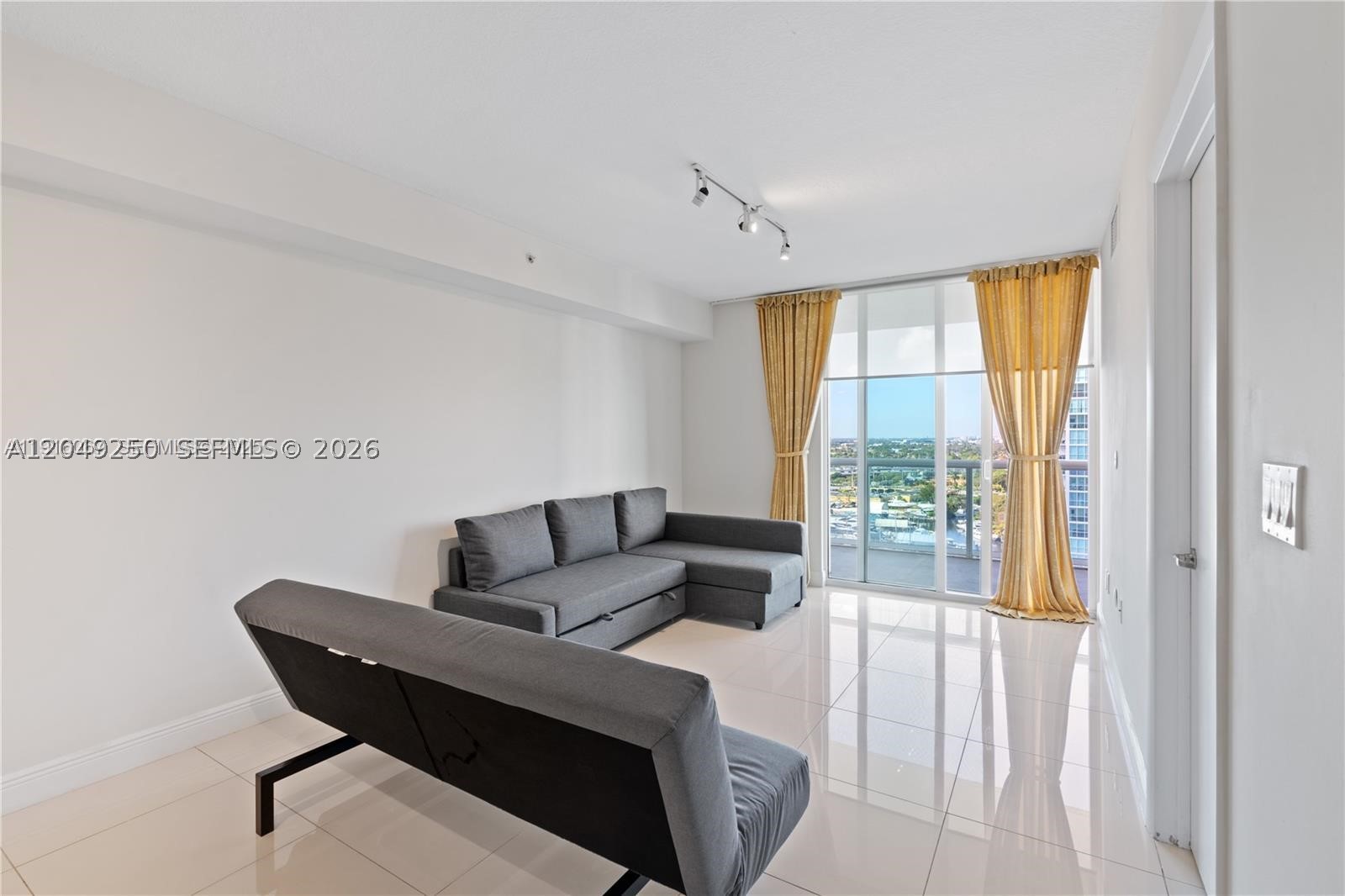 1871 NW S River Dr #1804, Miami FL 33125