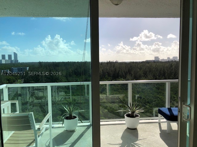 15051 Royal Oaks Ln #1101, North Miami FL 33181