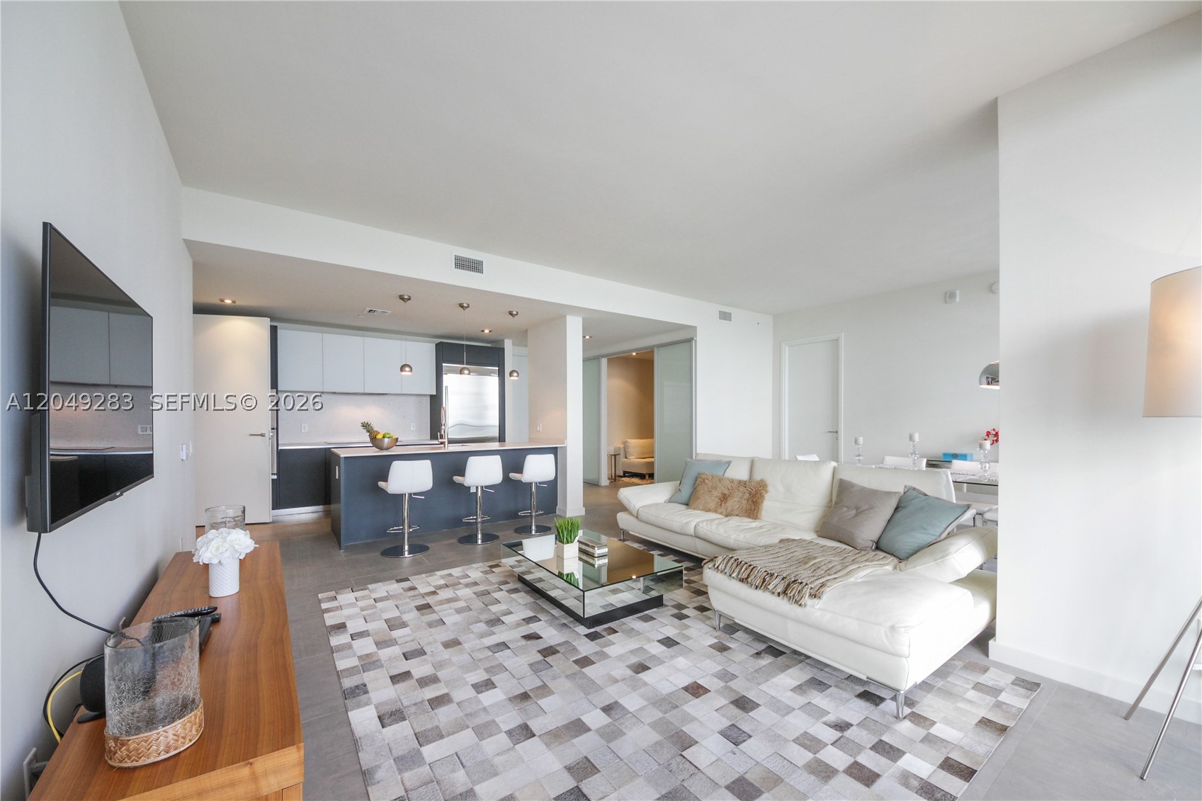 1300 Brickell Bay Dr #4102, Miami FL 33131