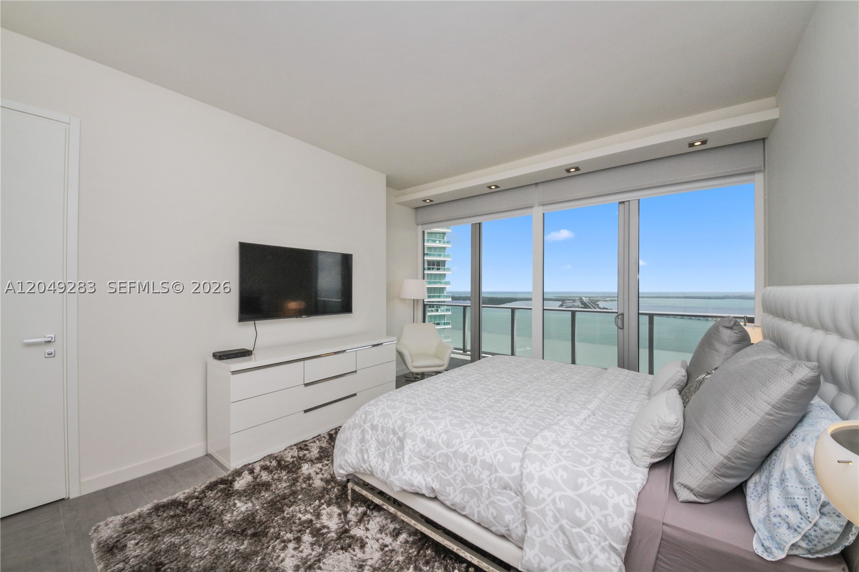1300 Brickell Bay Dr #4102, Miami FL 33131