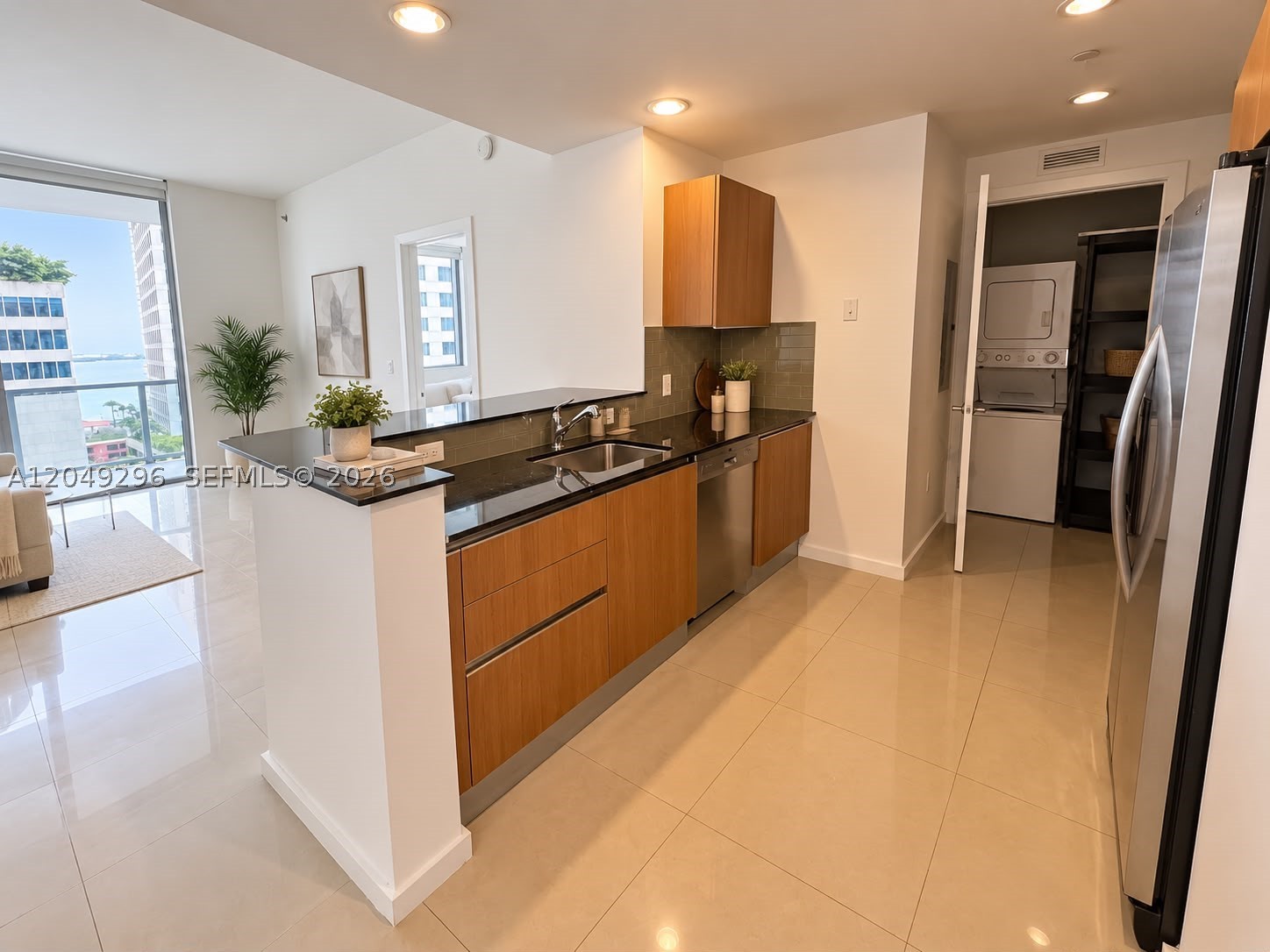 1060 Brickell Ave #1505, Miami FL 33131