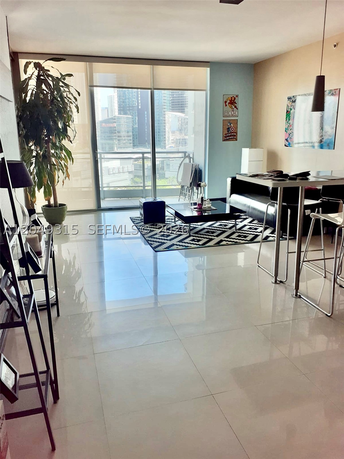 90 SW 3rd St #1914, Miami FL 33130