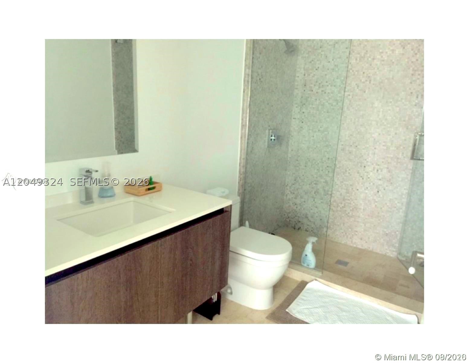68 SE 6th St #2007, Miami FL 33131