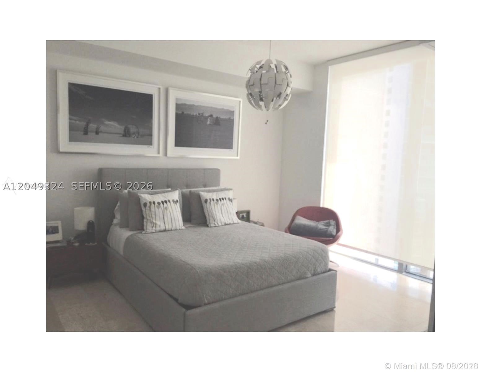 68 SE 6th St #2007, Miami FL 33131