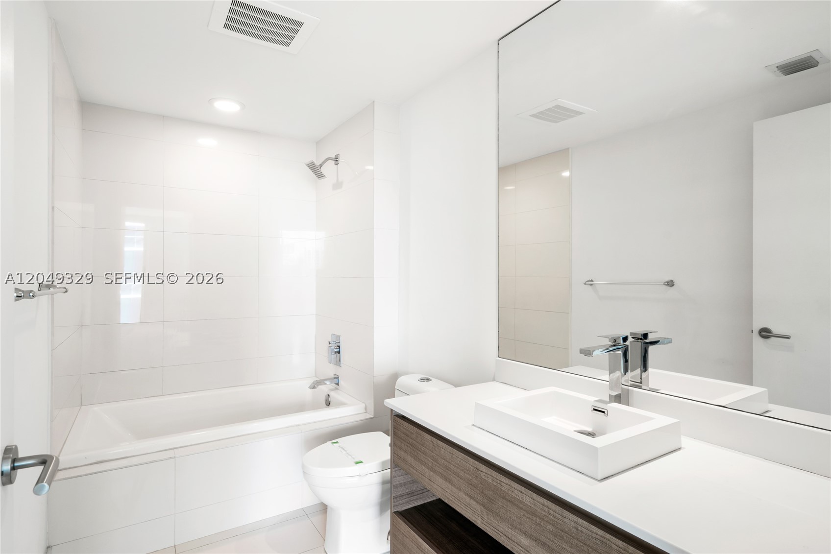 1100 S Miami Ave #2306, Miami FL 33130