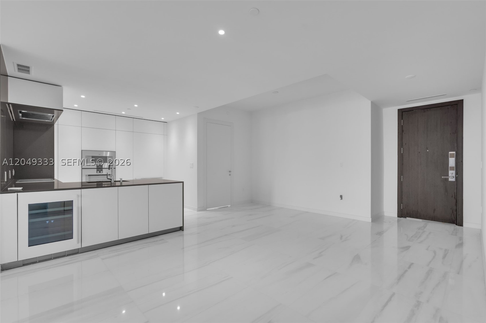 300 Biscayne Boulevard Way #3009W, Miami FL 33131
