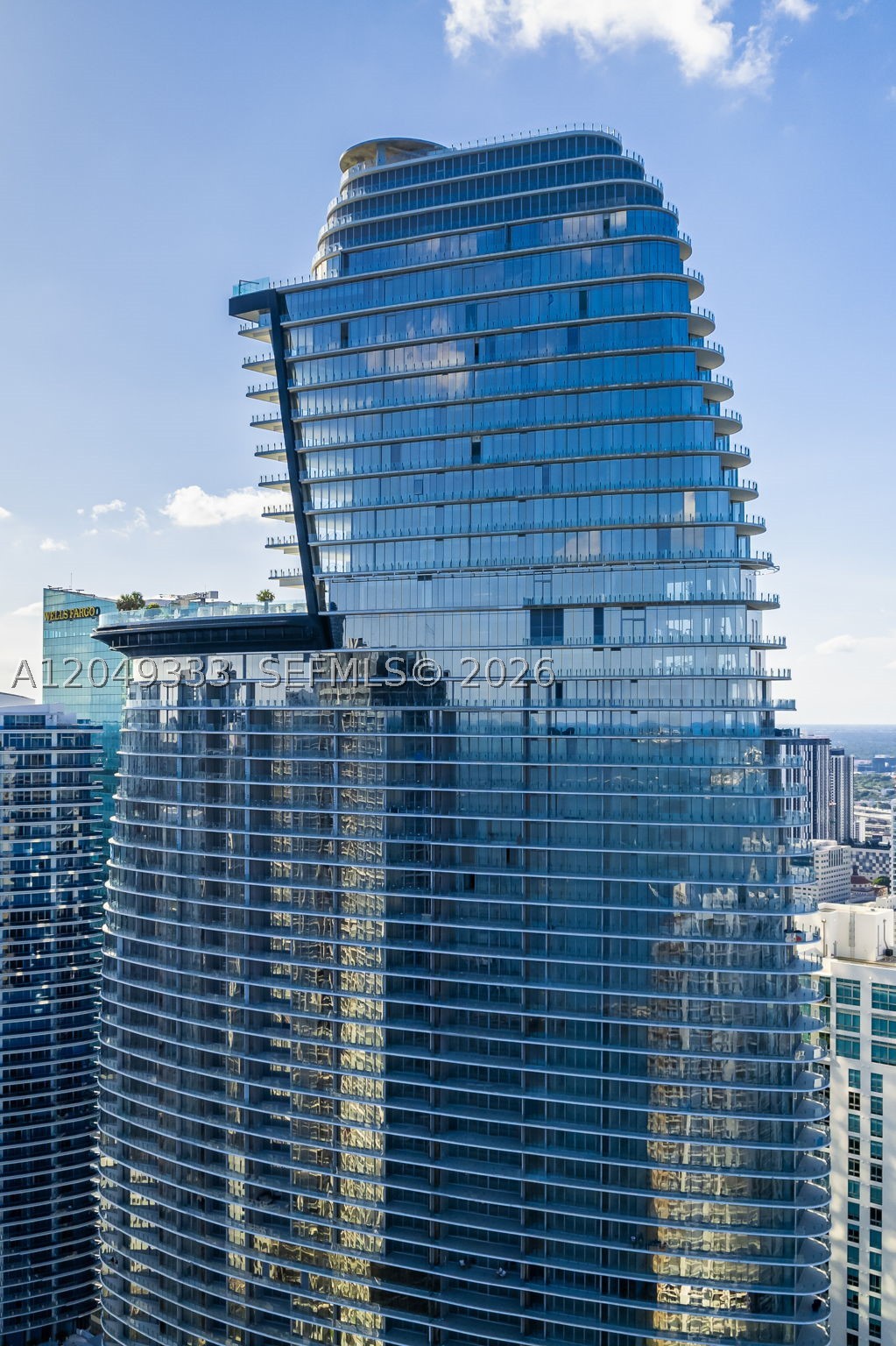 300 Biscayne Boulevard Way #3009W, Miami FL 33131
