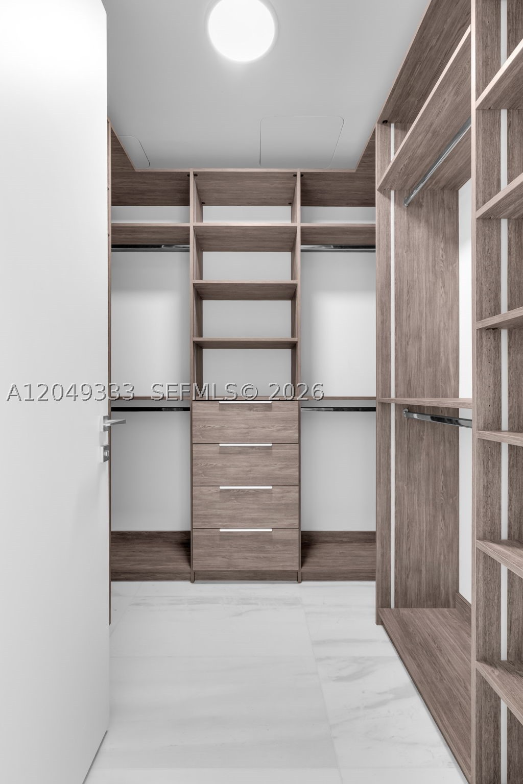 300 Biscayne Boulevard Way #3009W, Miami FL 33131