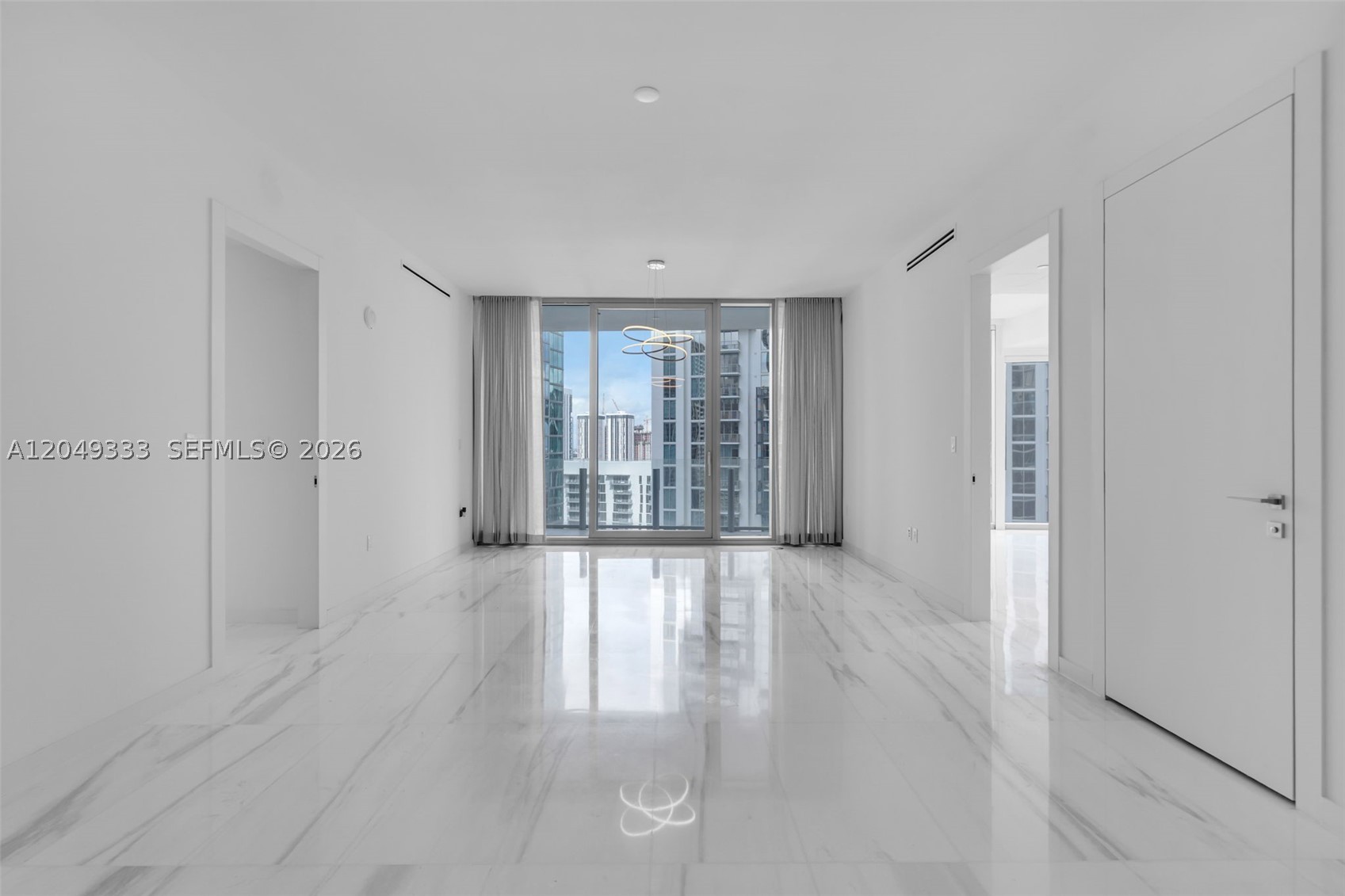 300 Biscayne Boulevard Way #3009W, Miami FL 33131