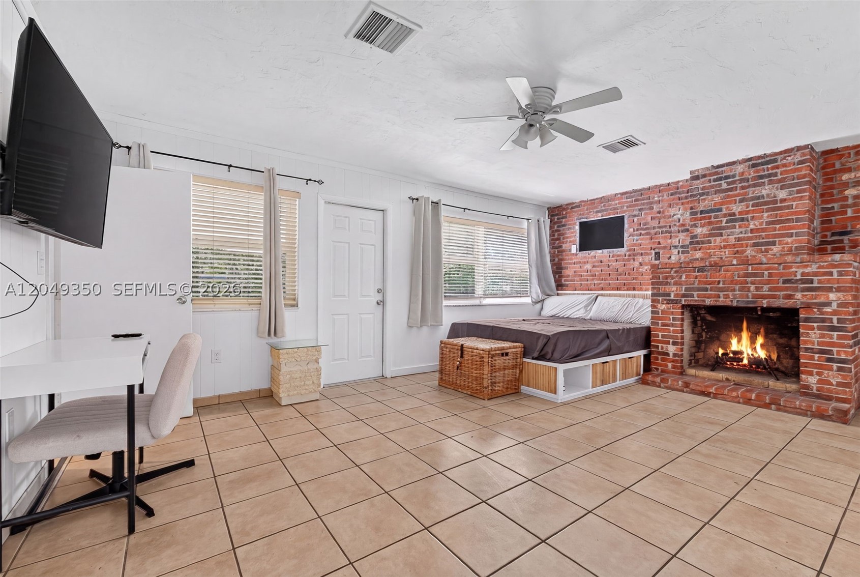 5800 SW 61st St, Miami FL 33143