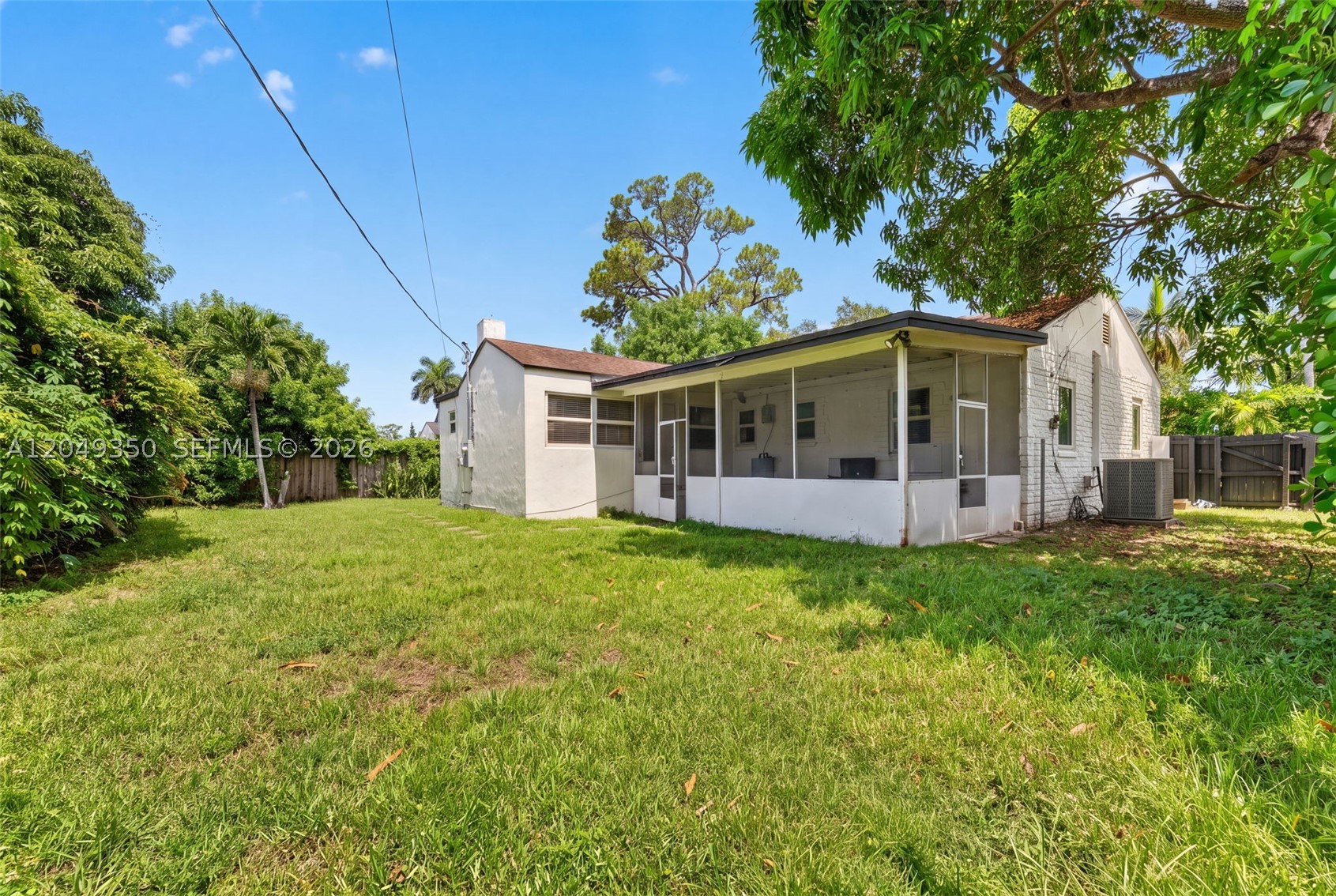 5800 SW 61st St, Miami FL 33143