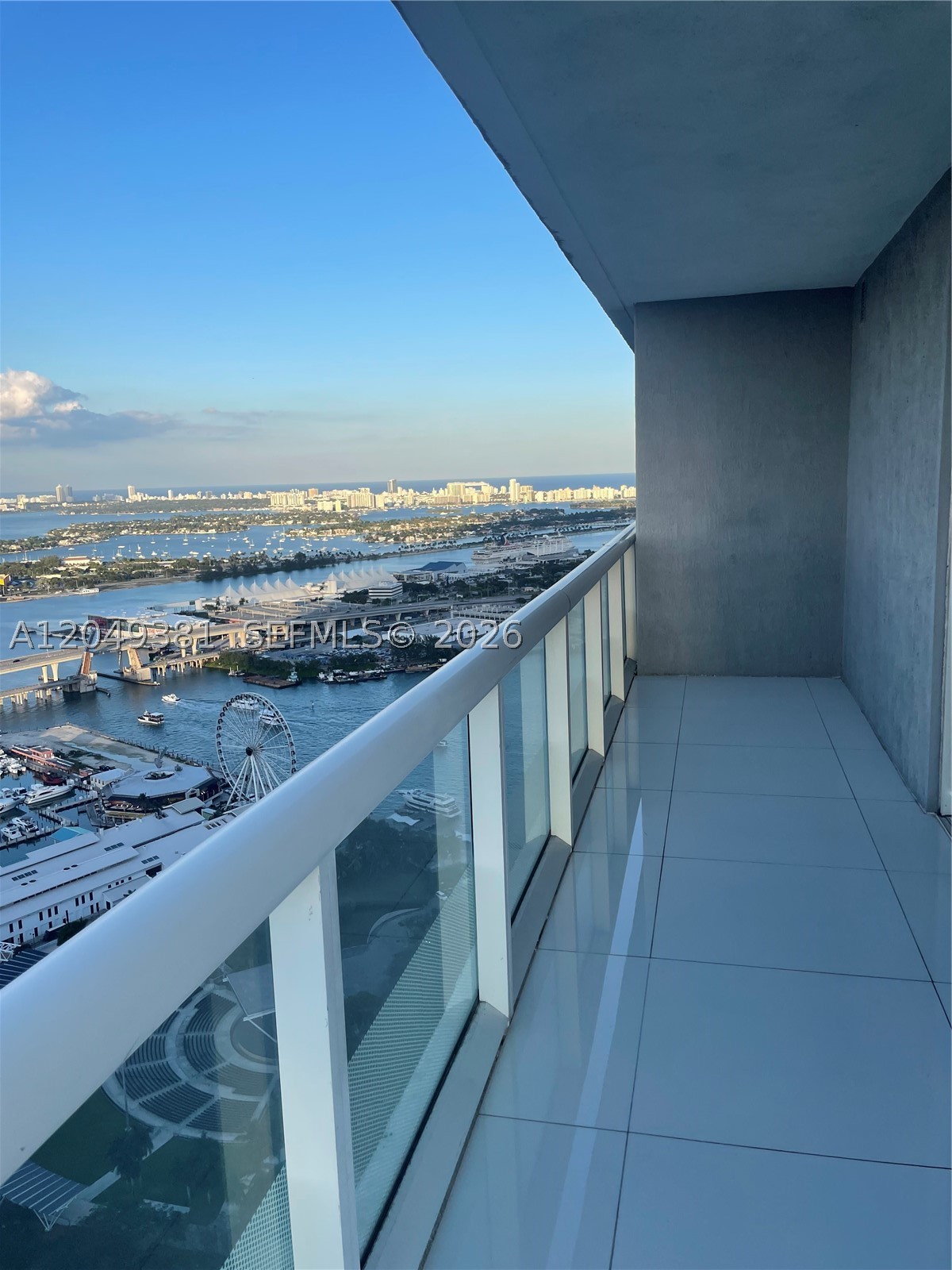 50 Biscayne Blvd #5001, Miami FL 33132