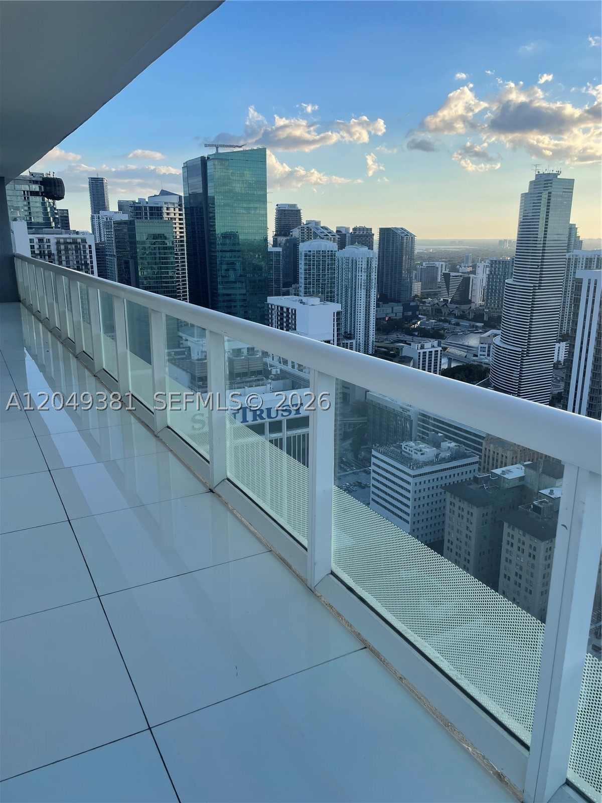 50 Biscayne Blvd #5001, Miami FL 33132
