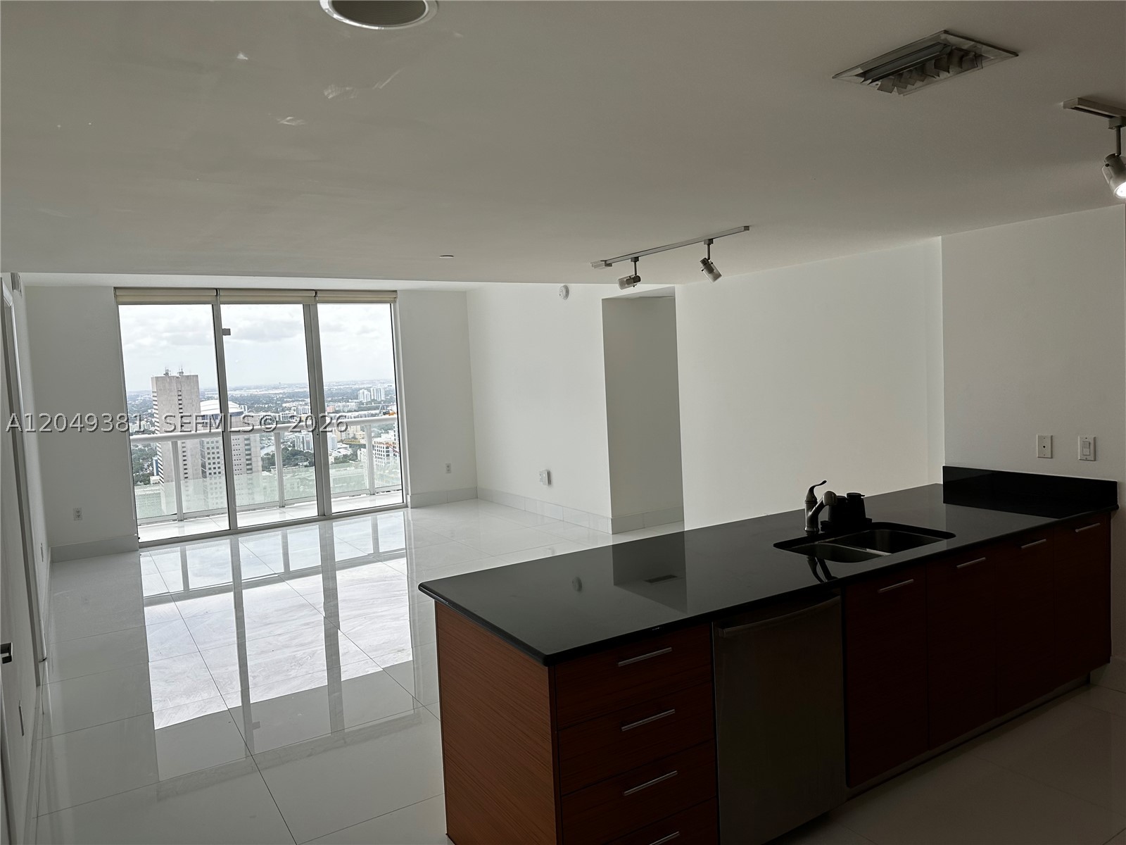 50 Biscayne Blvd #5001, Miami FL 33132
