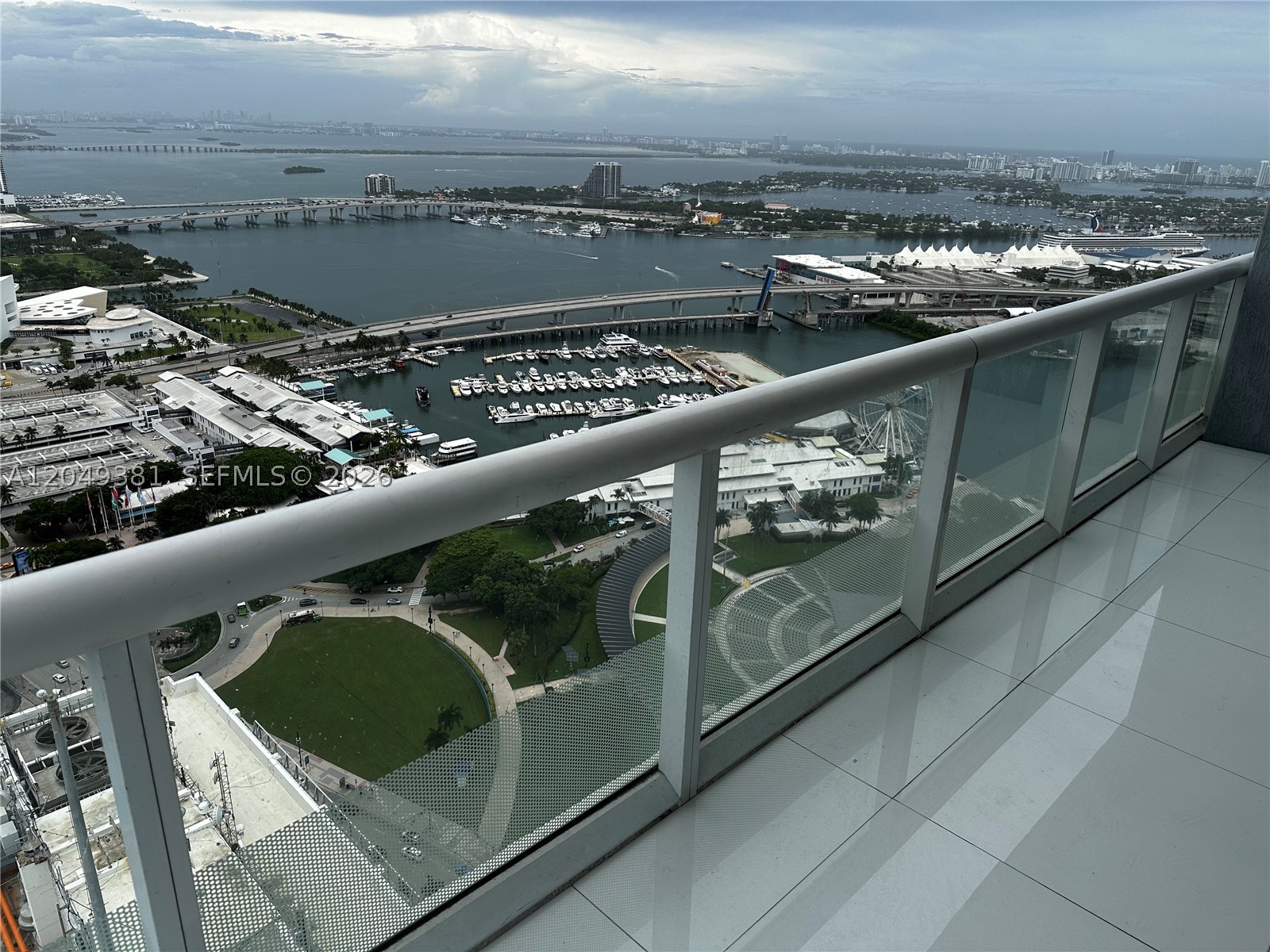 50 Biscayne Blvd #5001, Miami FL 33132