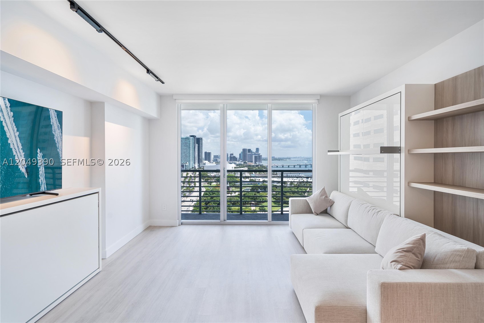 325 S Biscayne Blvd #2920, Miami FL 33131