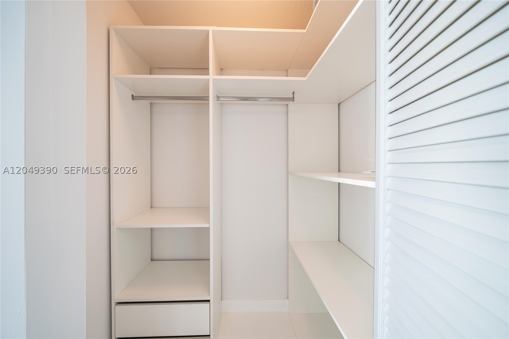 325 S Biscayne Blvd #2920, Miami FL 33131