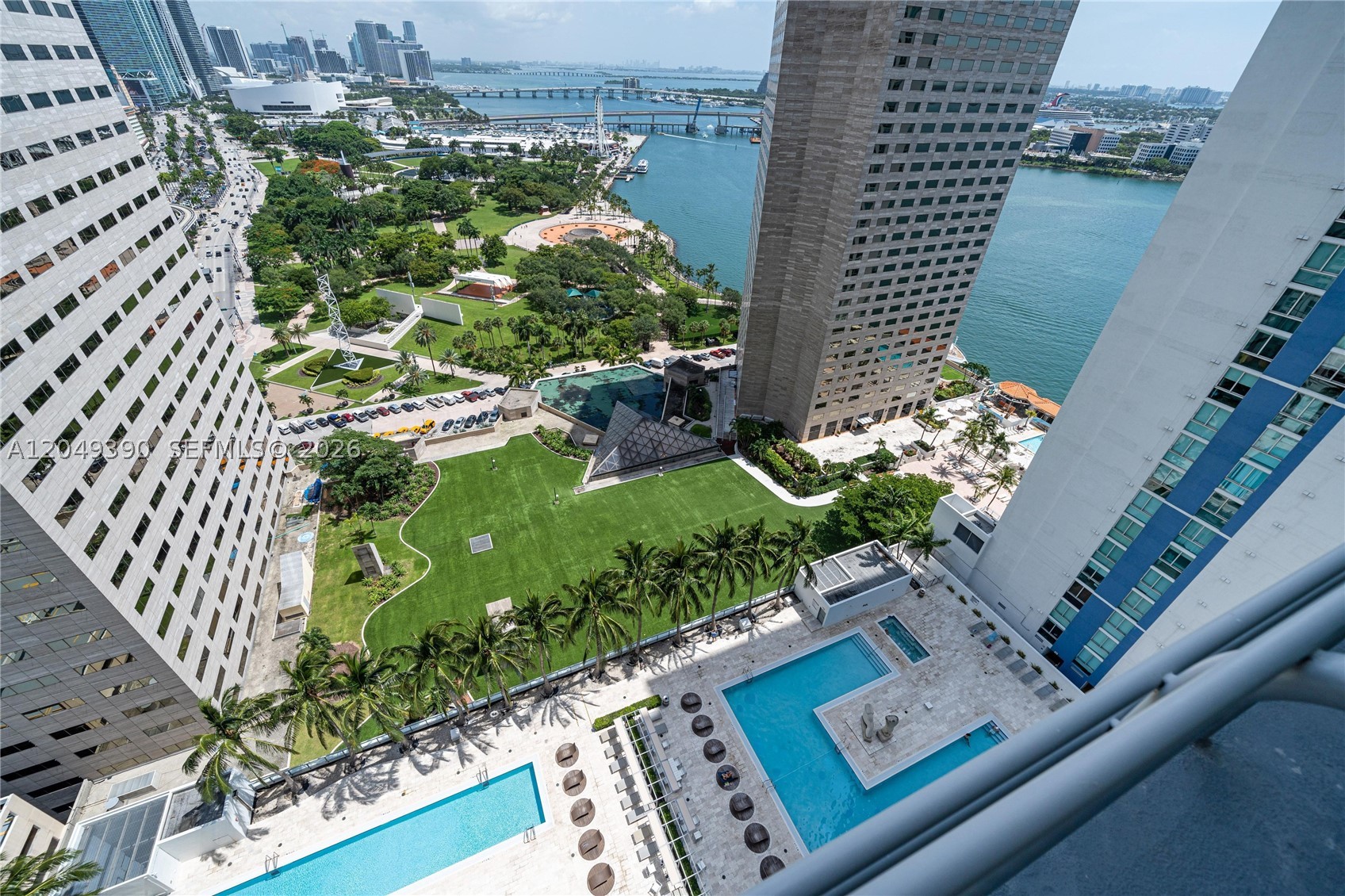 325 S Biscayne Blvd #2920, Miami FL 33131