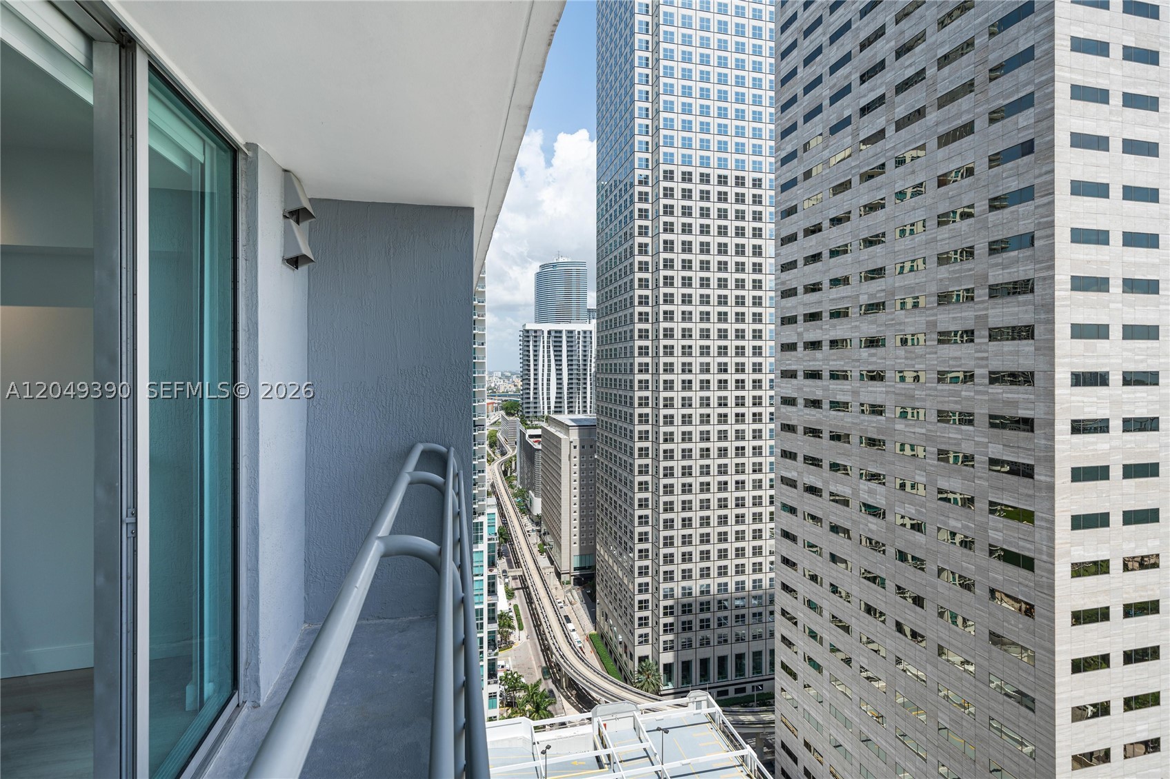 325 S Biscayne Blvd #2920, Miami FL 33131