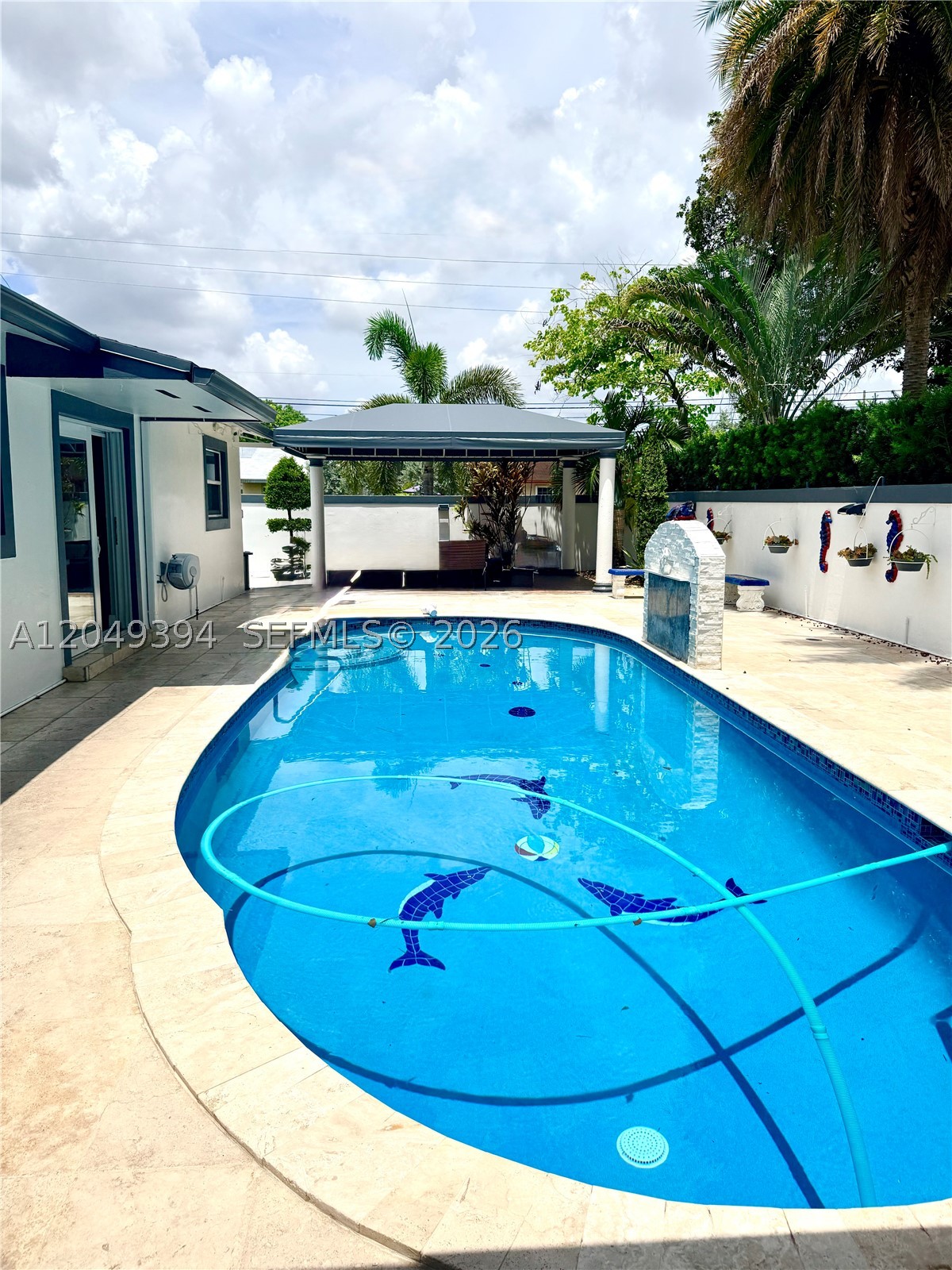 9675 SW 19th St, Miami FL 33165