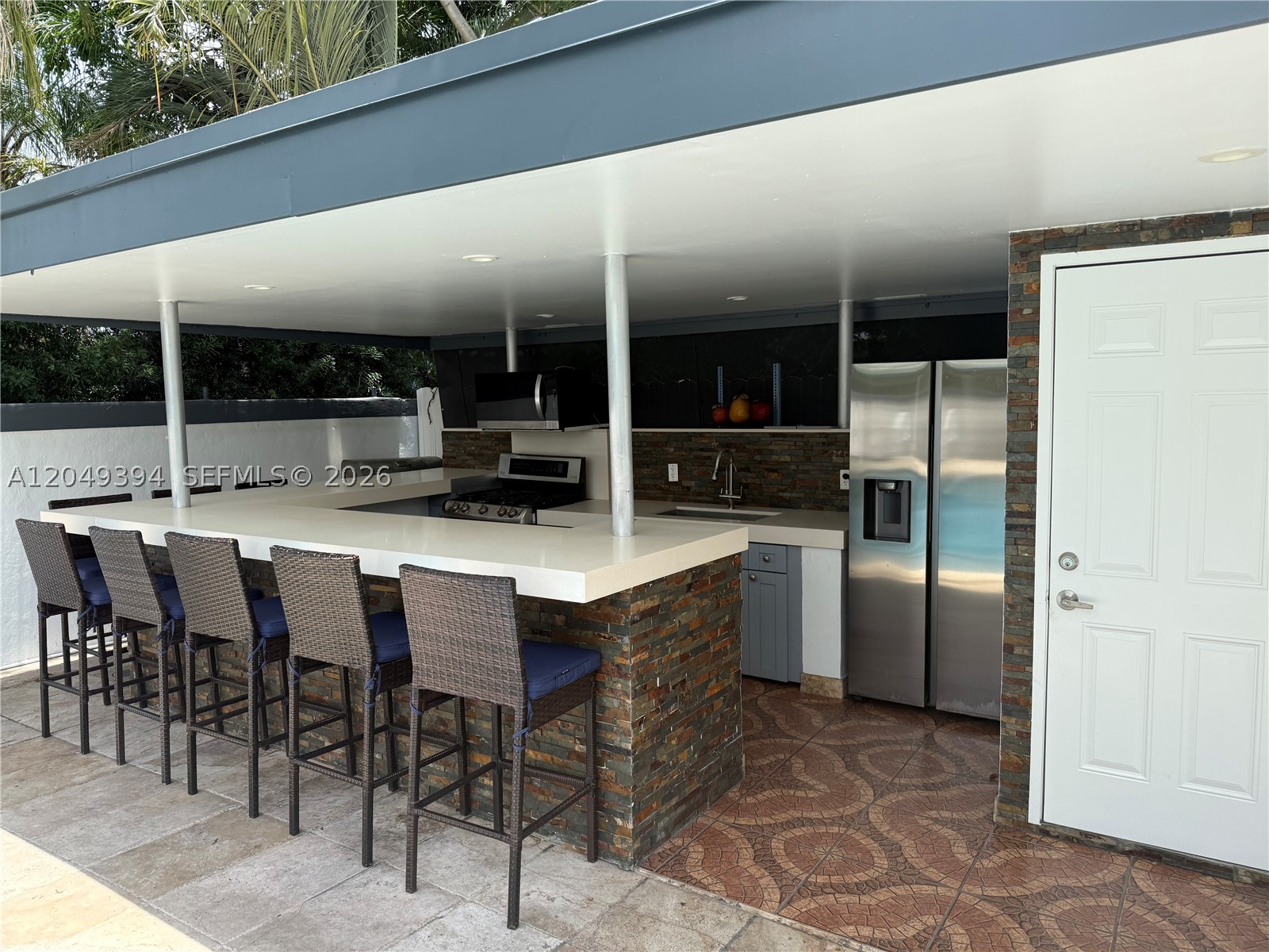 9675 SW 19th St, Miami FL 33165