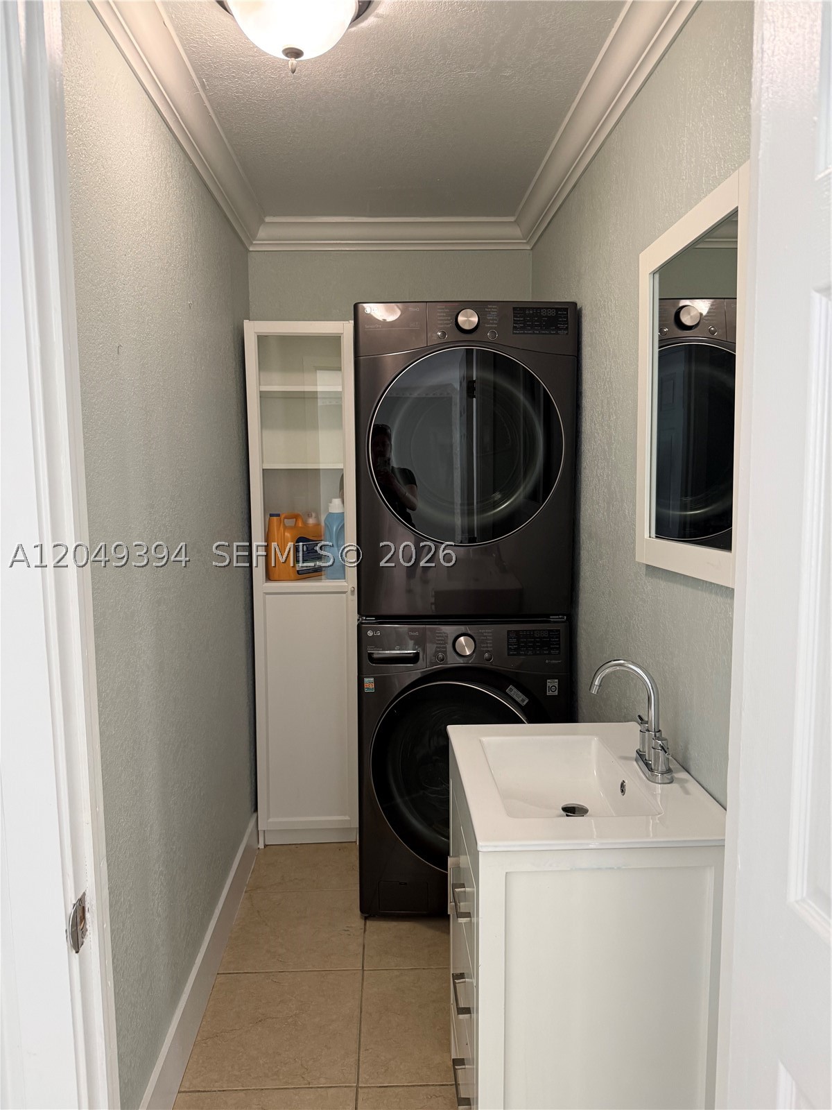 9675 SW 19th St, Miami FL 33165