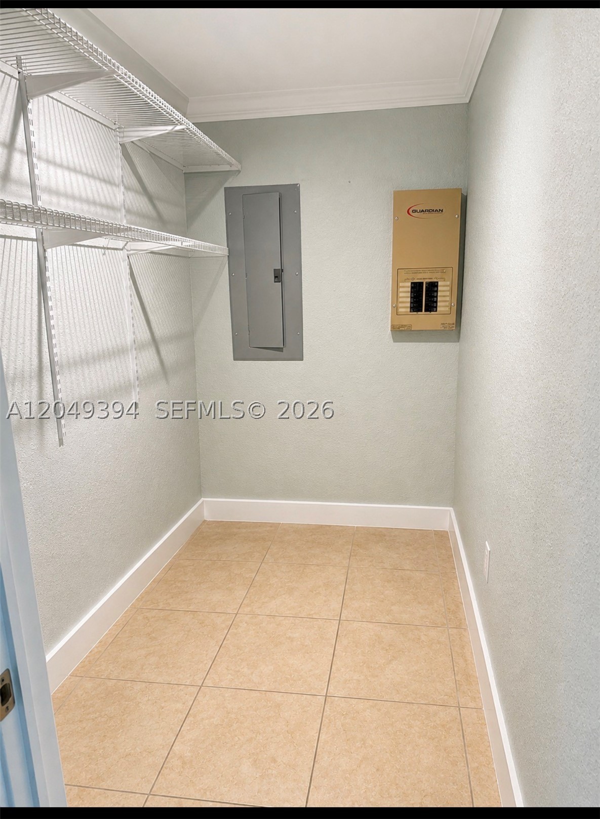 9675 SW 19th St, Miami FL 33165