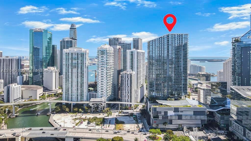 68 SE 6th St #1710, Miami FL 33131