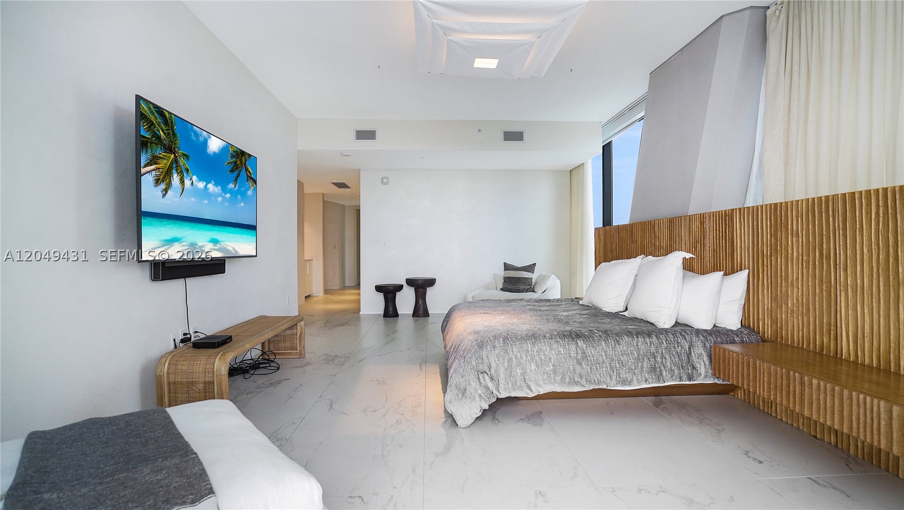 1000 Biscayne Blvd #4401, Miami FL 33132