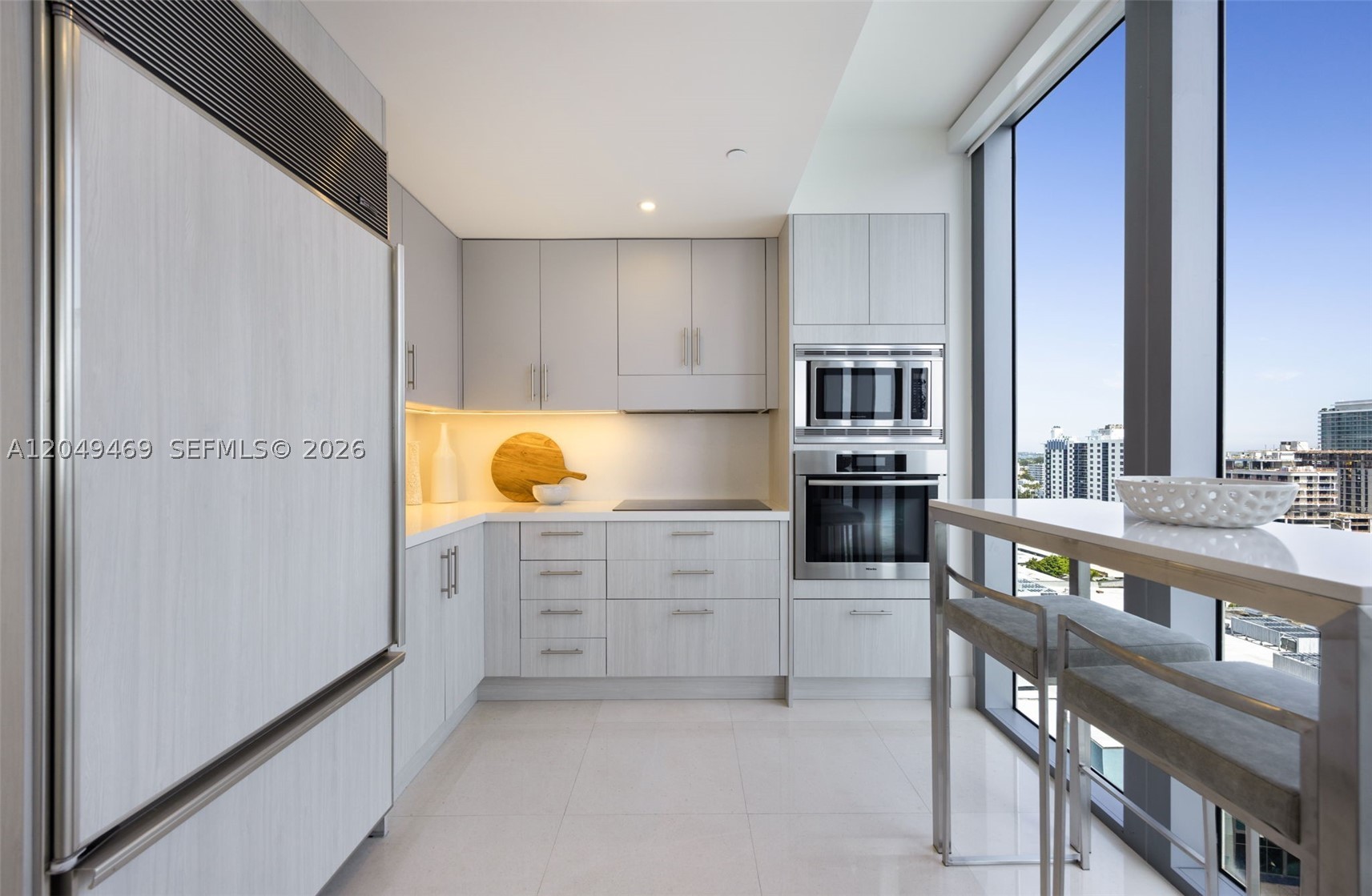 6799 Collins Ave #1402, Miami Beach FL 33141