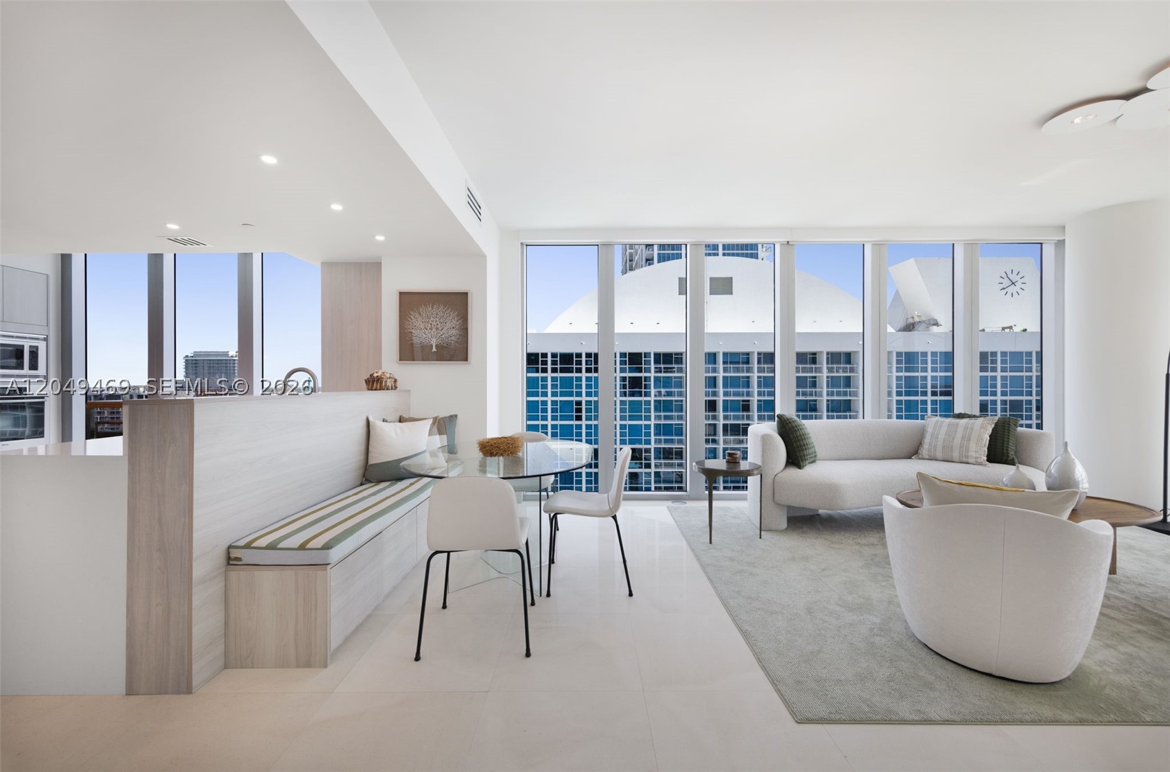6799 Collins Ave #1402, Miami Beach FL 33141