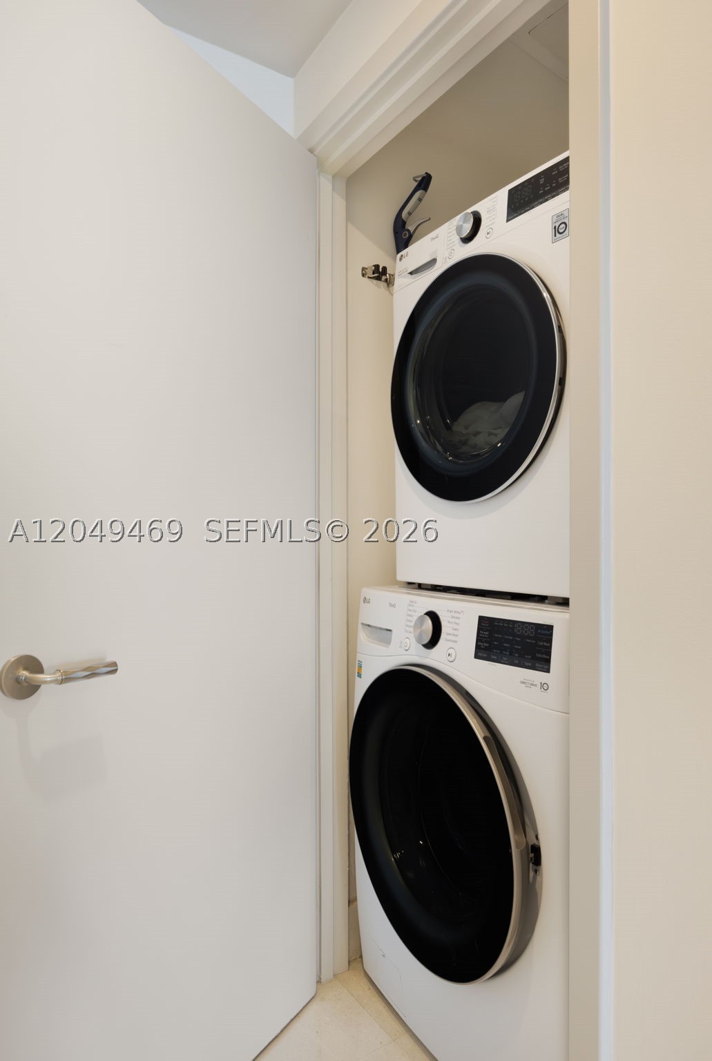 6799 Collins Ave #1402, Miami Beach FL 33141