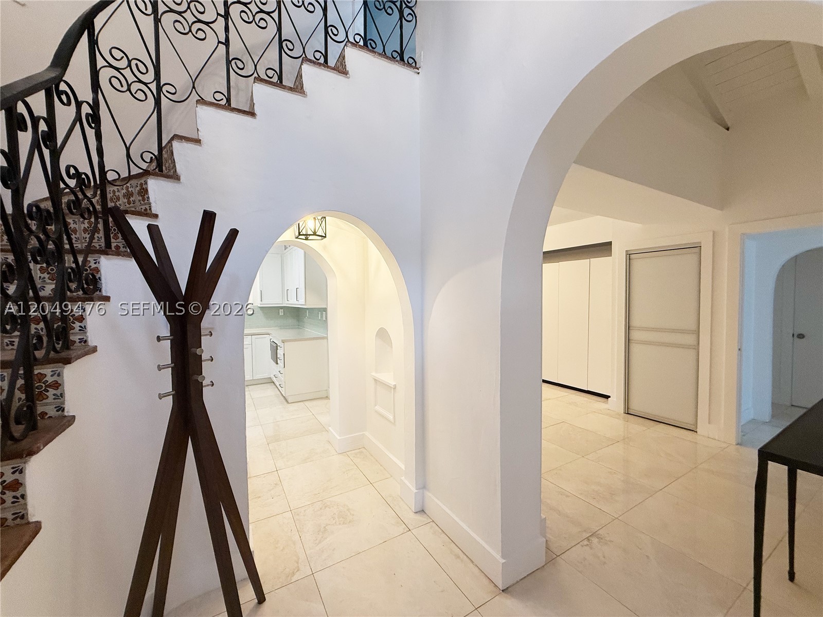 5835 La Gorce Dr, Miami Beach FL 33140