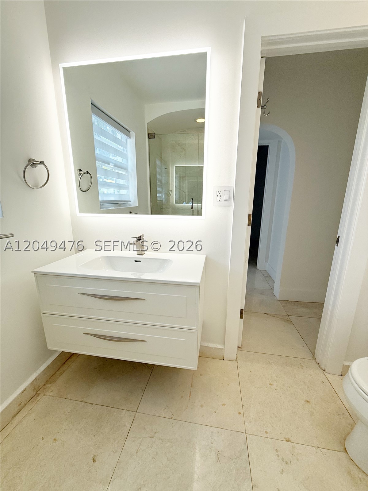 5835 La Gorce Dr, Miami Beach FL 33140