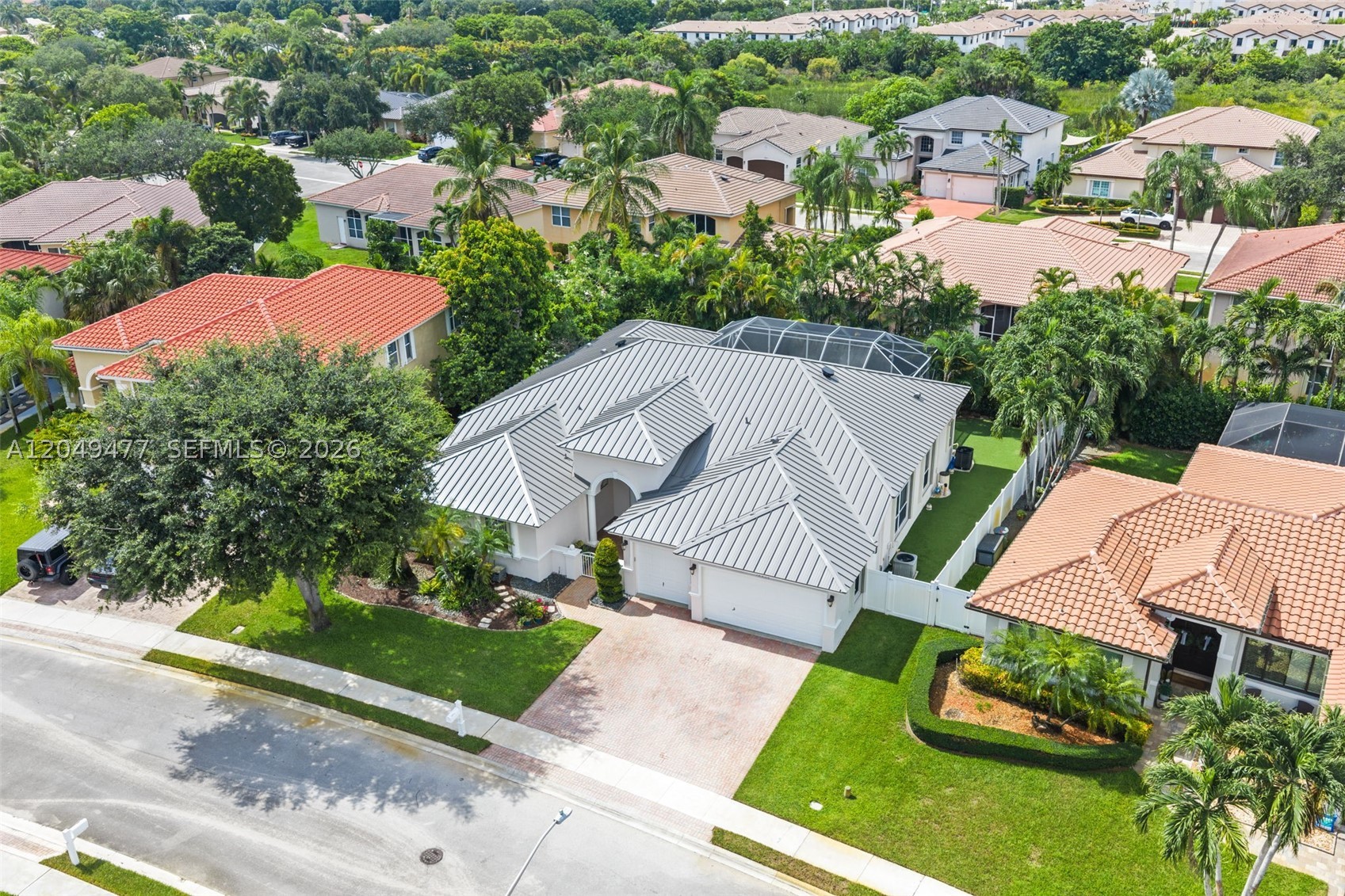 15973 SW 4th St, Pembroke Pines FL 33027