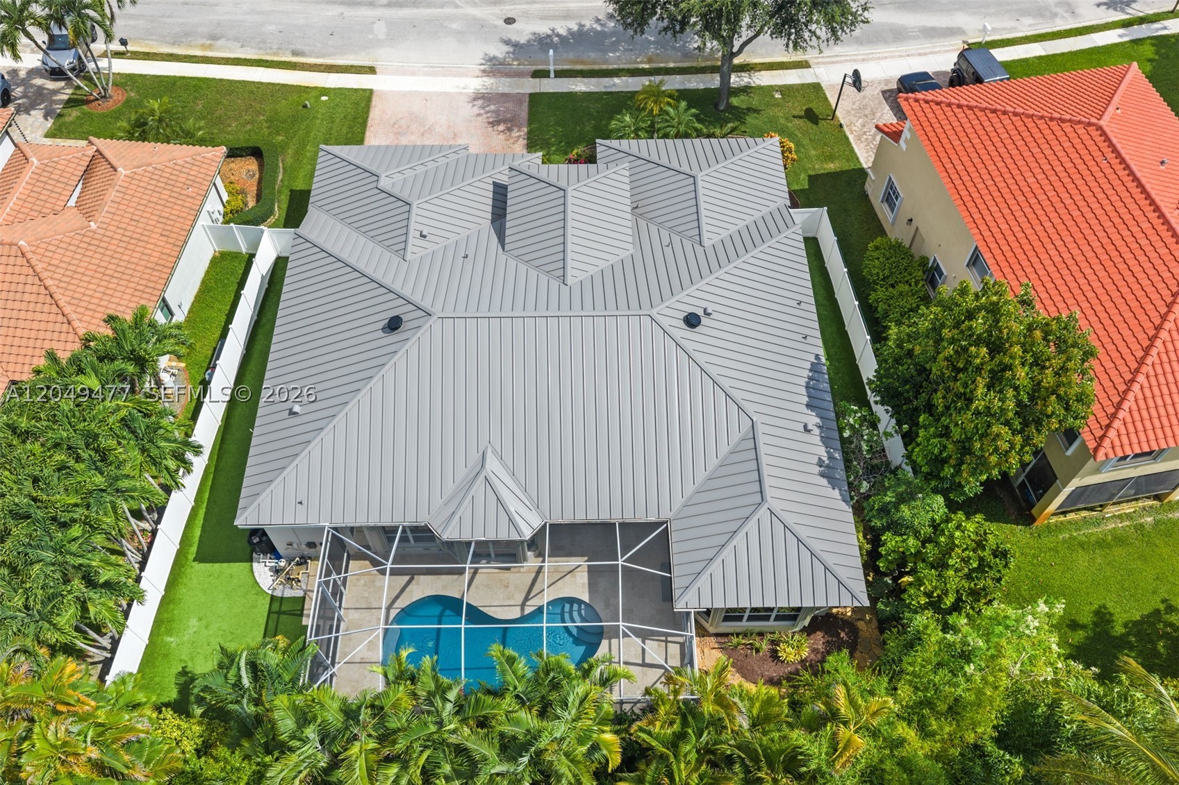 15973 SW 4th St, Pembroke Pines FL 33027