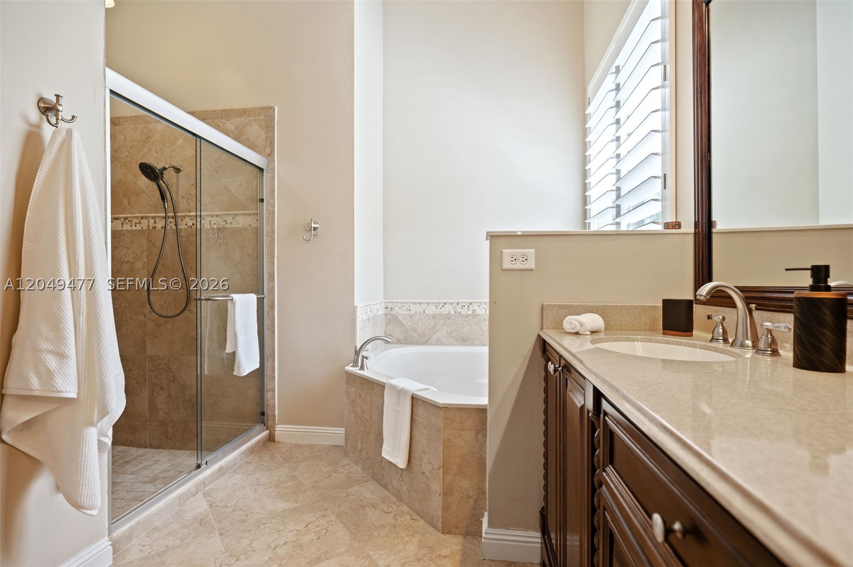 15973 SW 4th St, Pembroke Pines FL 33027